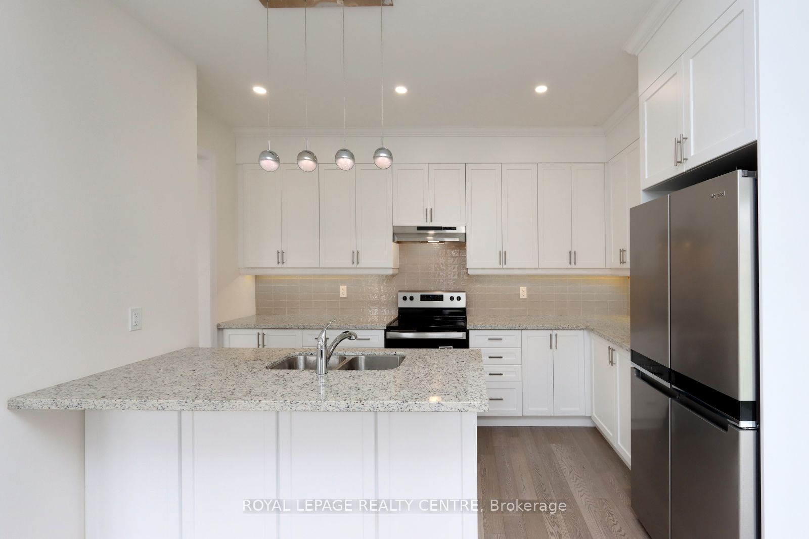 1131 Cole Street Property Photo 20