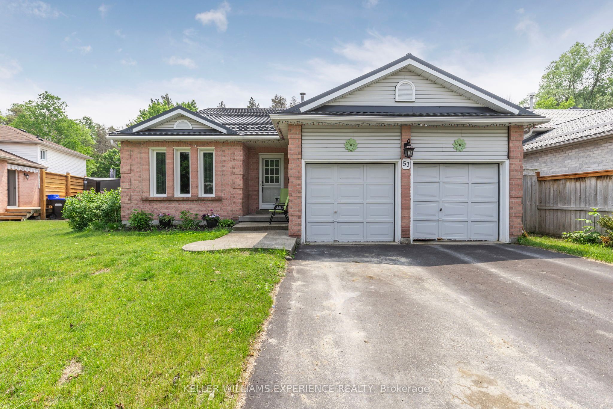 51 Nottawasaga Dr Property Photo 1
