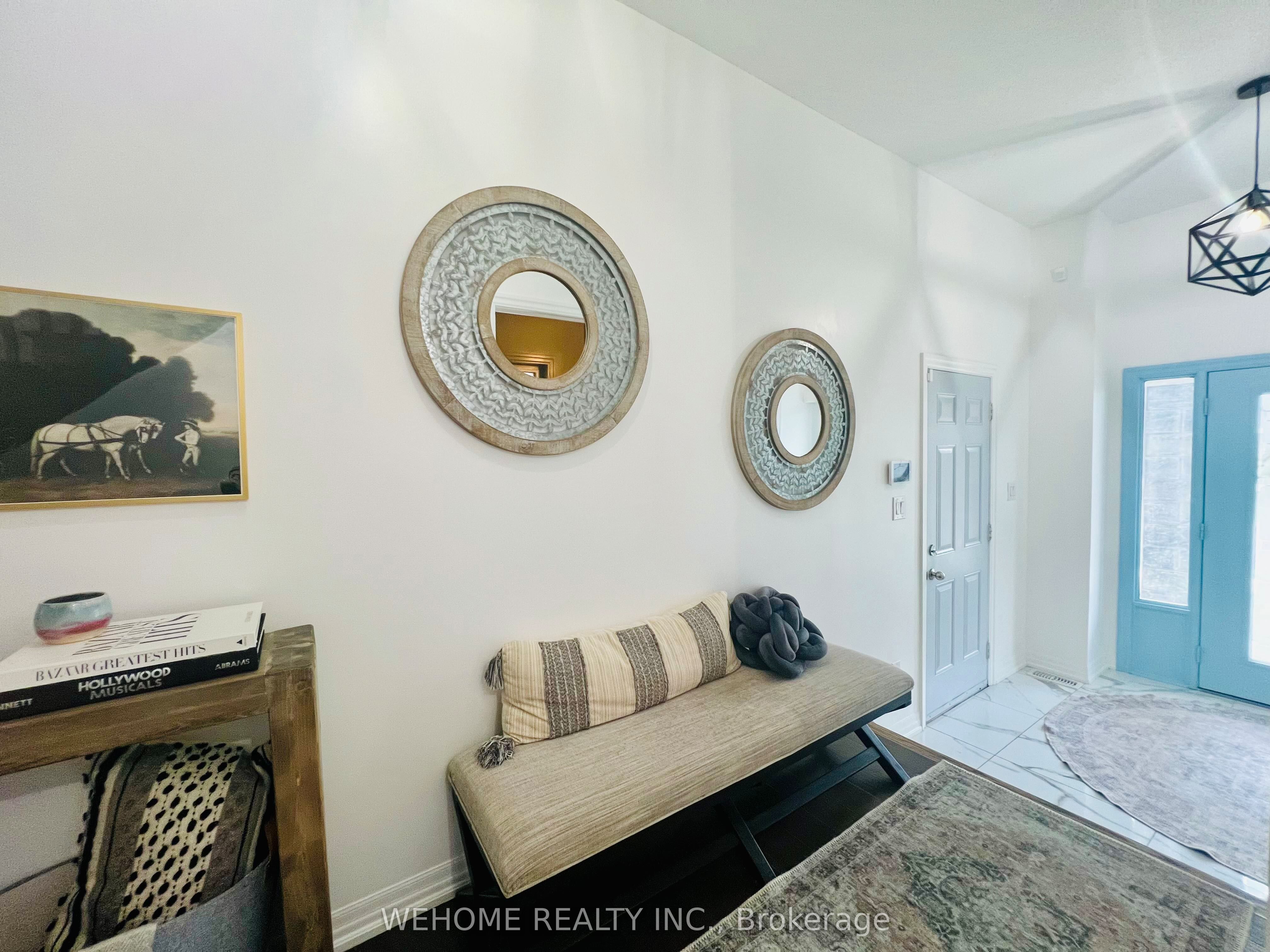 102 Tango Cres Property Photo 2