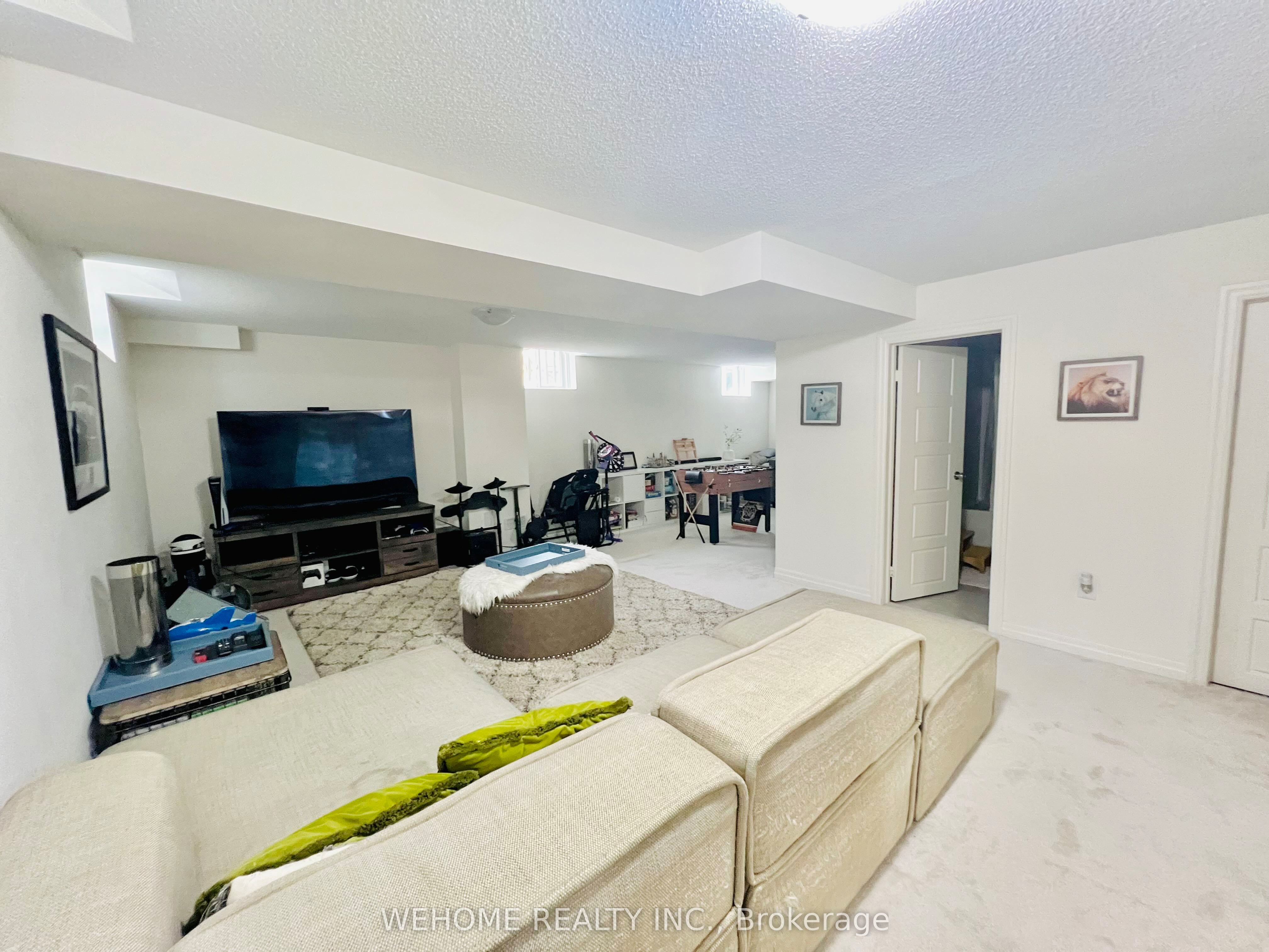 102 Tango Cres Property Photo 22