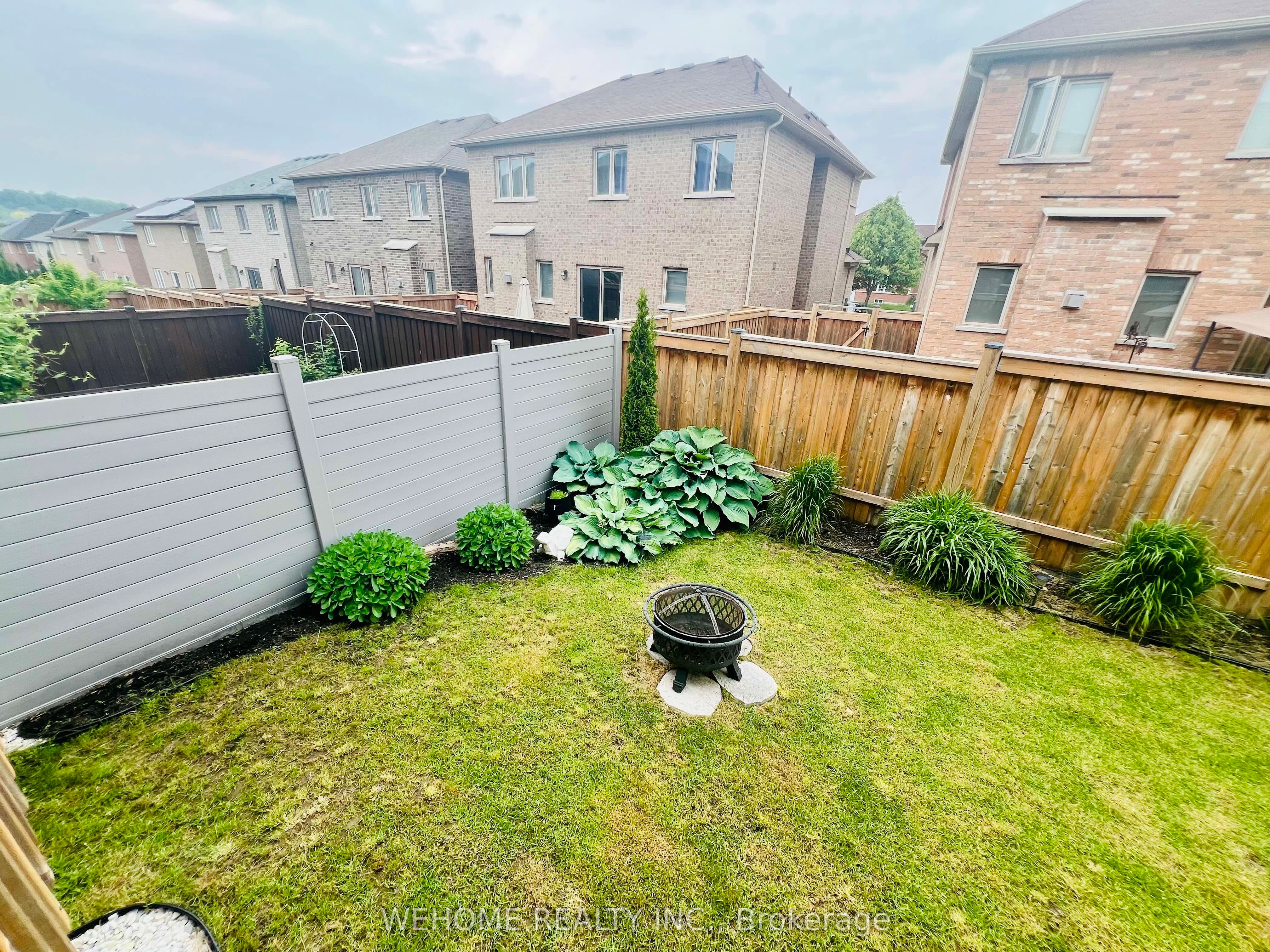 102 Tango Cres Property Photo 27
