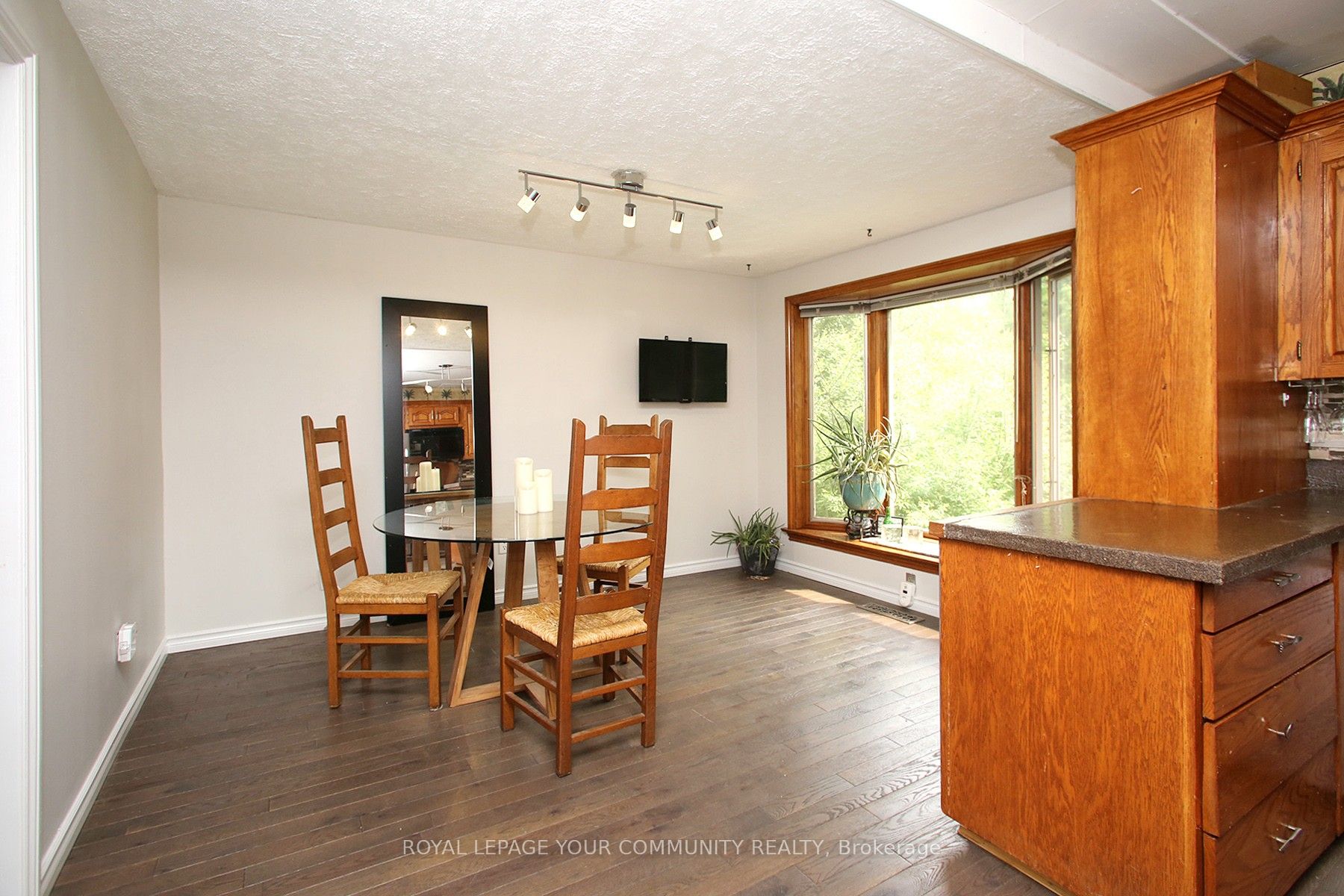 135 Gurnett Street Property Photo 12