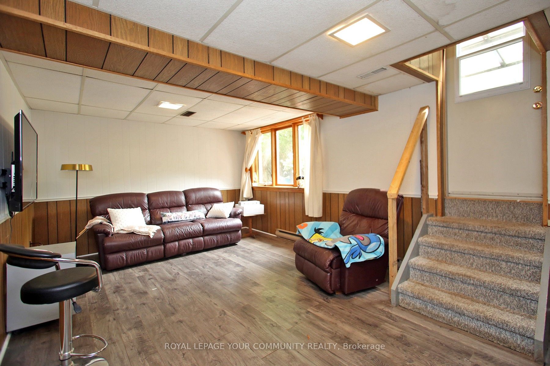 135 Gurnett Street Property Photo 23