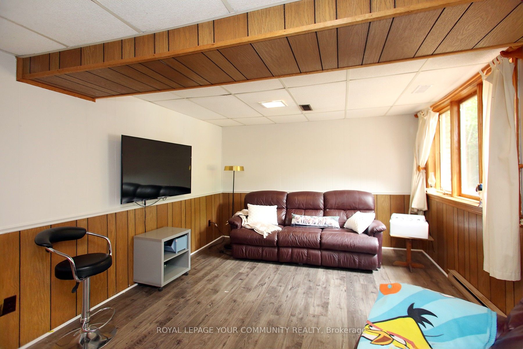 135 Gurnett Street Property Photo 24