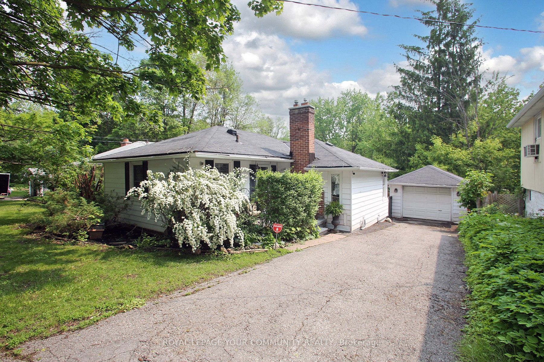 135 Gurnett Street Property Photo 27