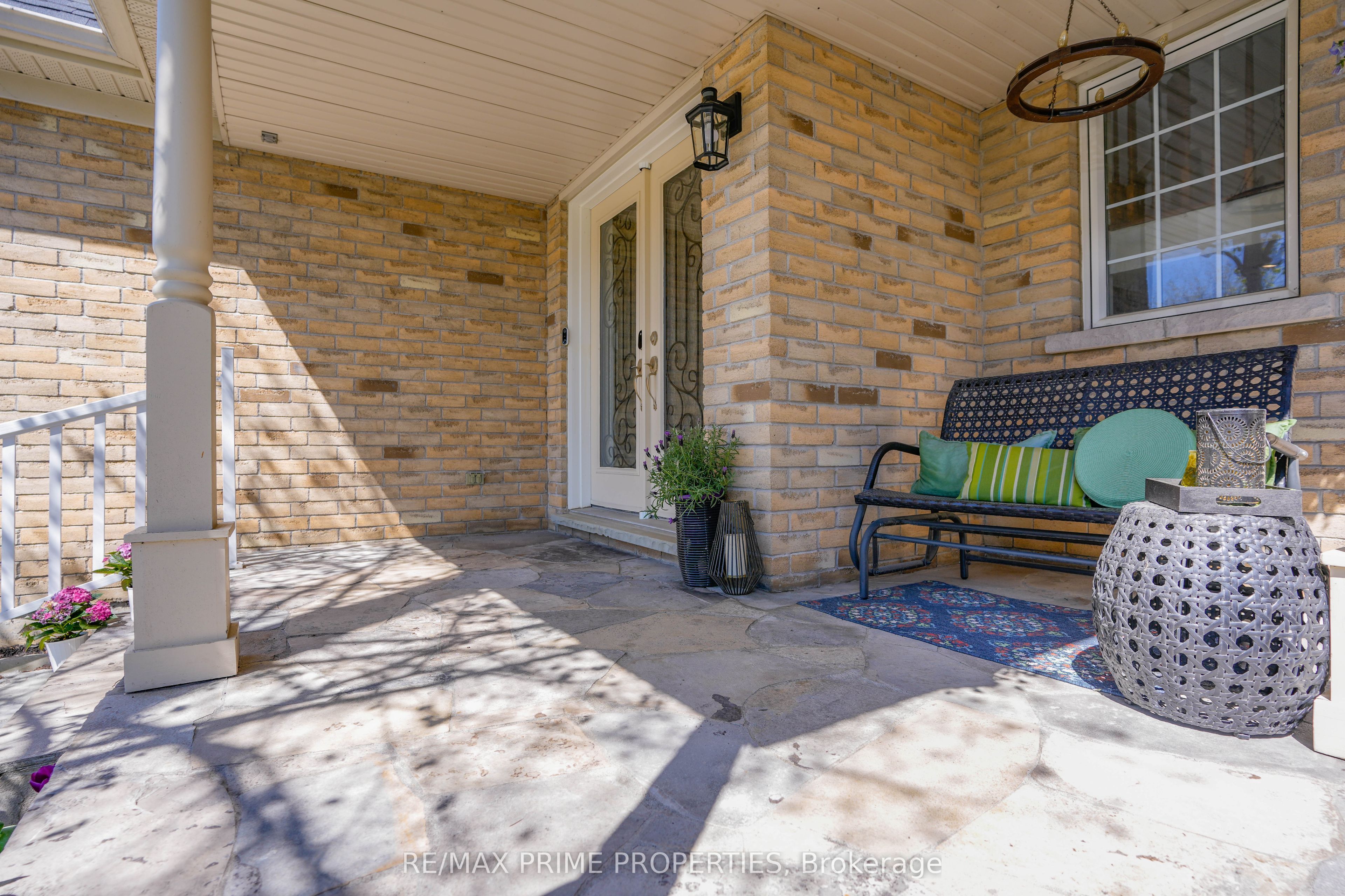 54 Vitlor Drive Property Photo 3