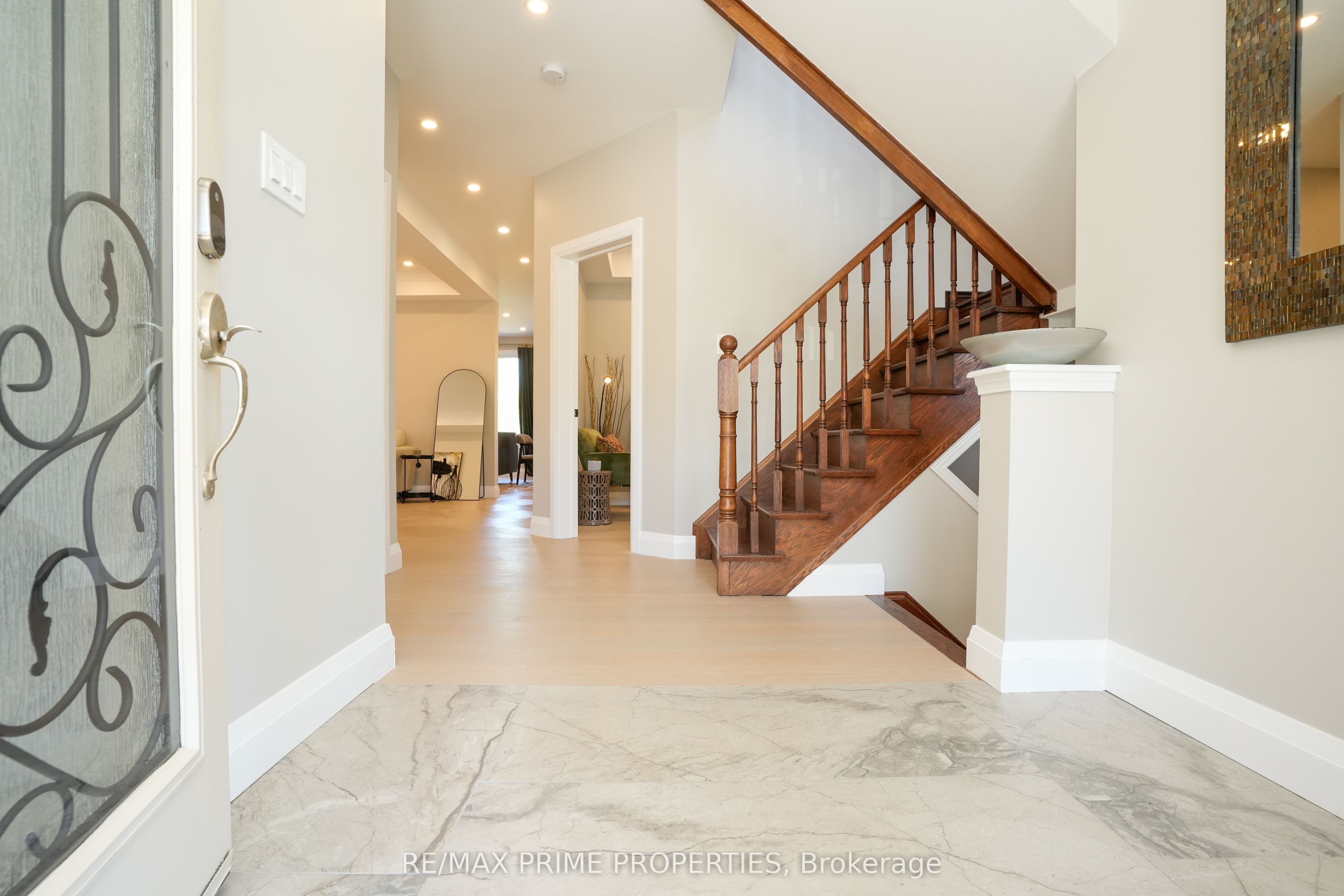 54 Vitlor Drive Property Photo 4