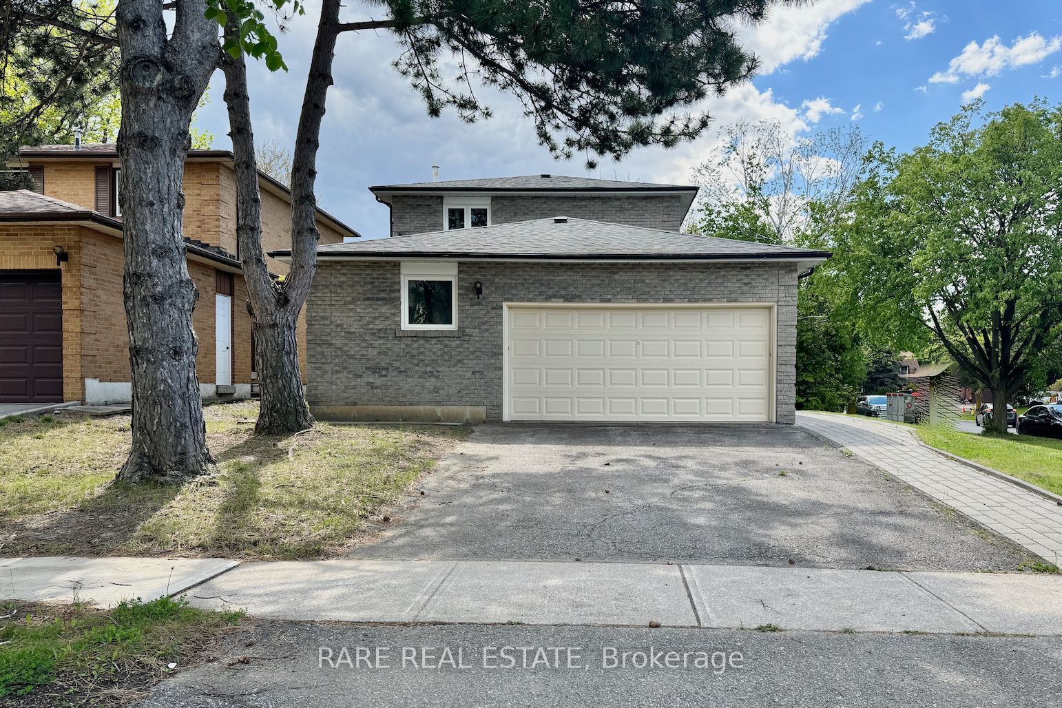 97 Kings College Rd Property Photo 29