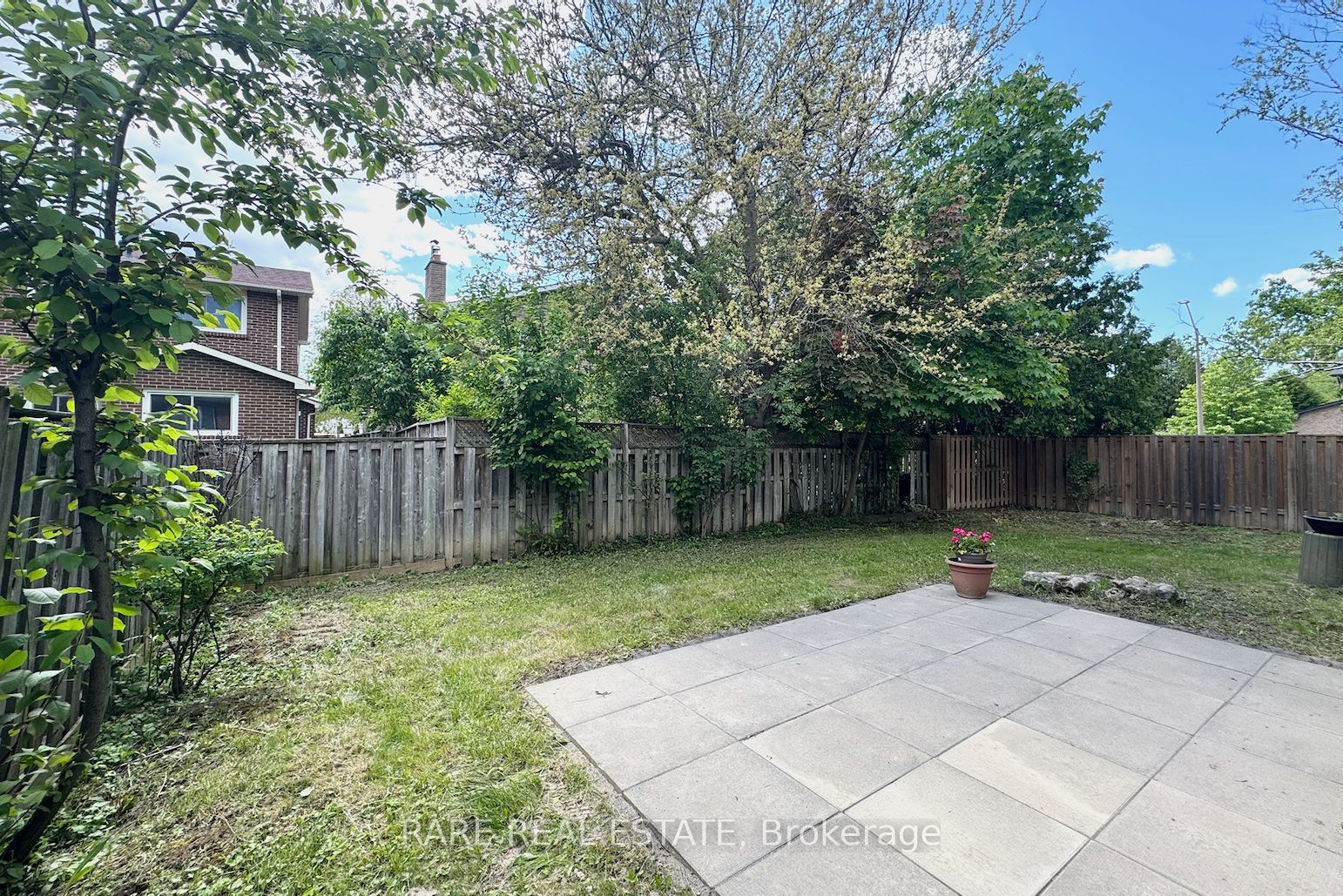 97 Kings College Rd Property Photo 30