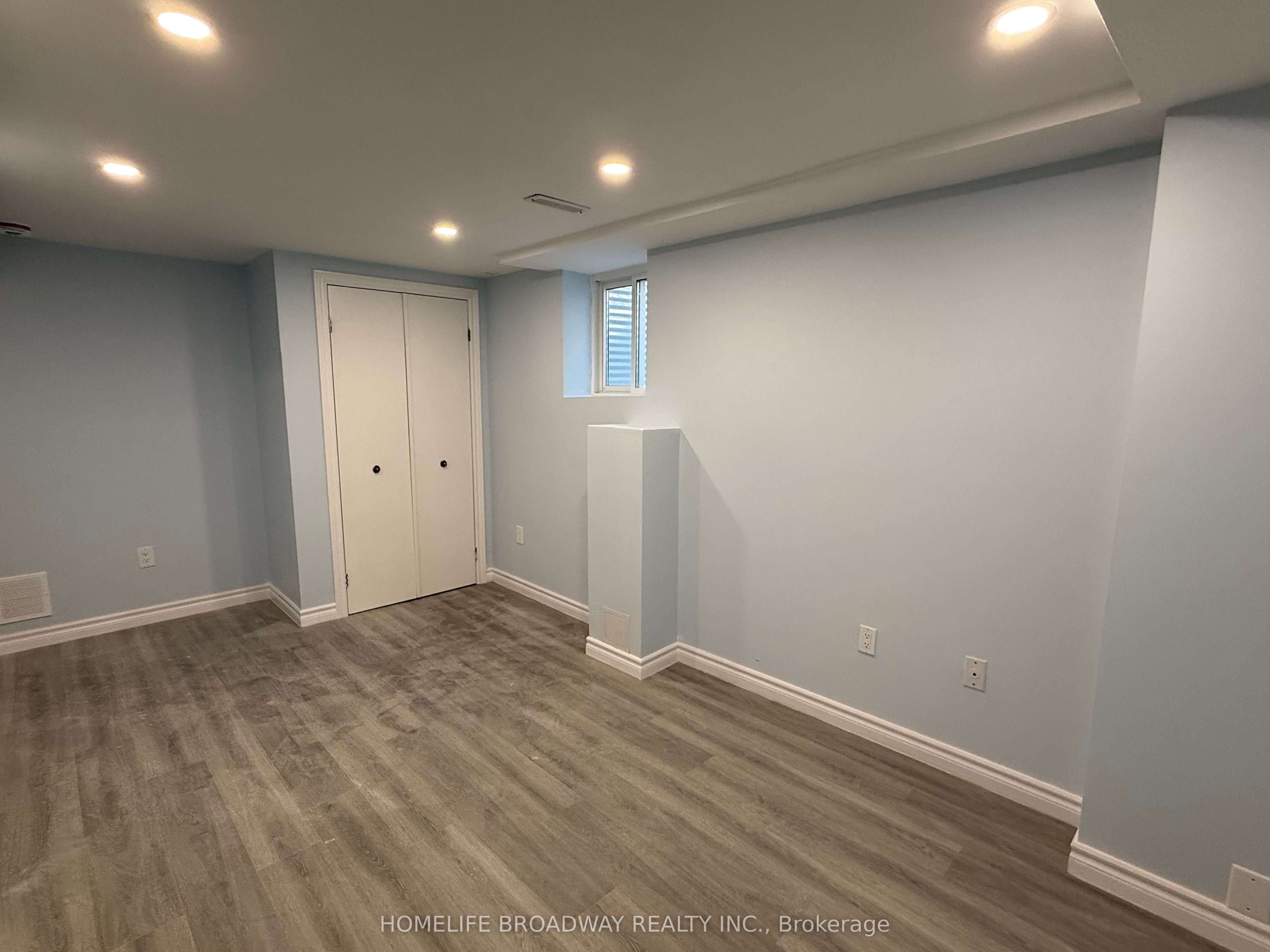 #(lower Level) - 489 Barrhill Road Property Photo 8