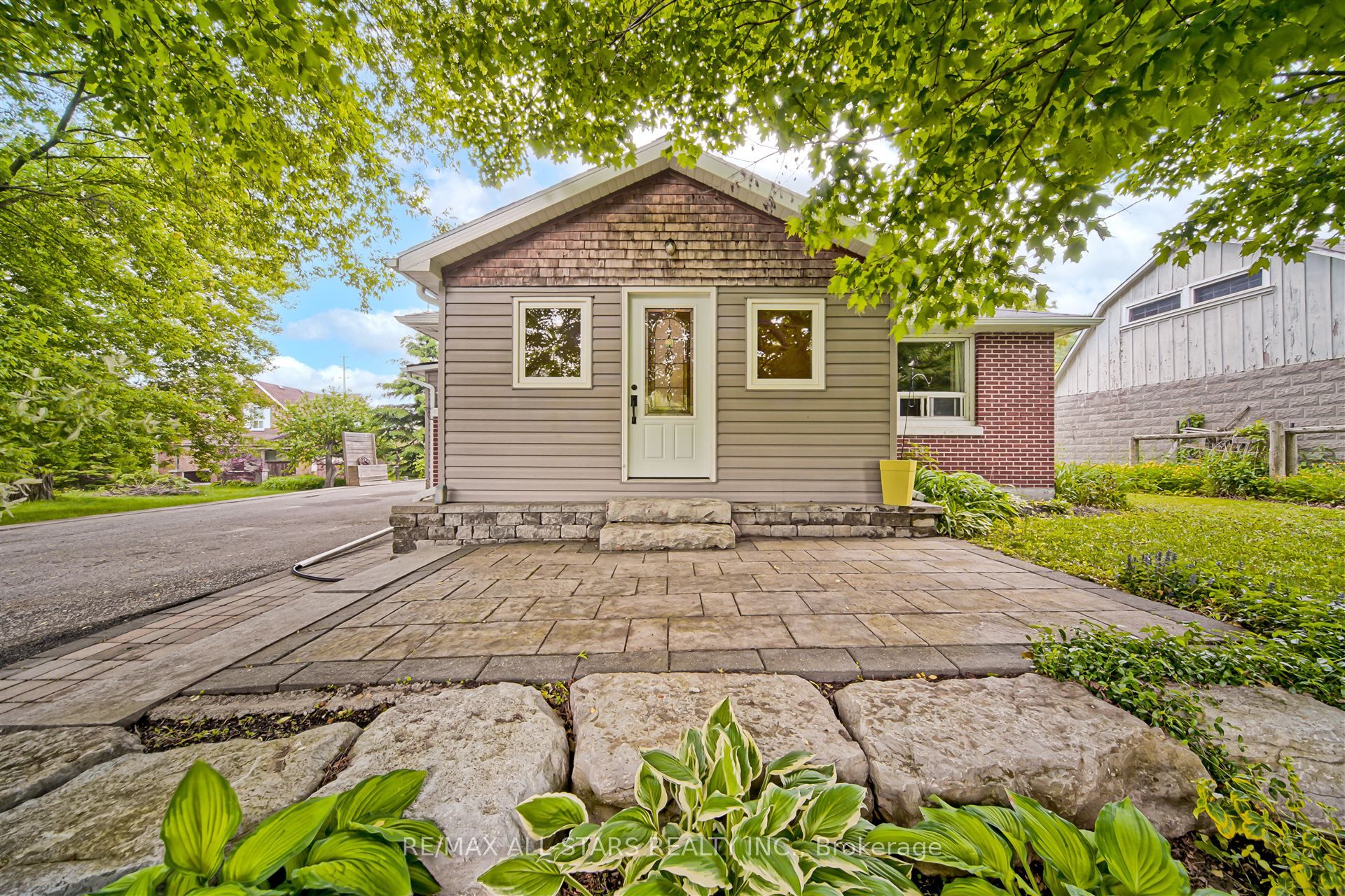 22731 Catering Rd Property Photo 1