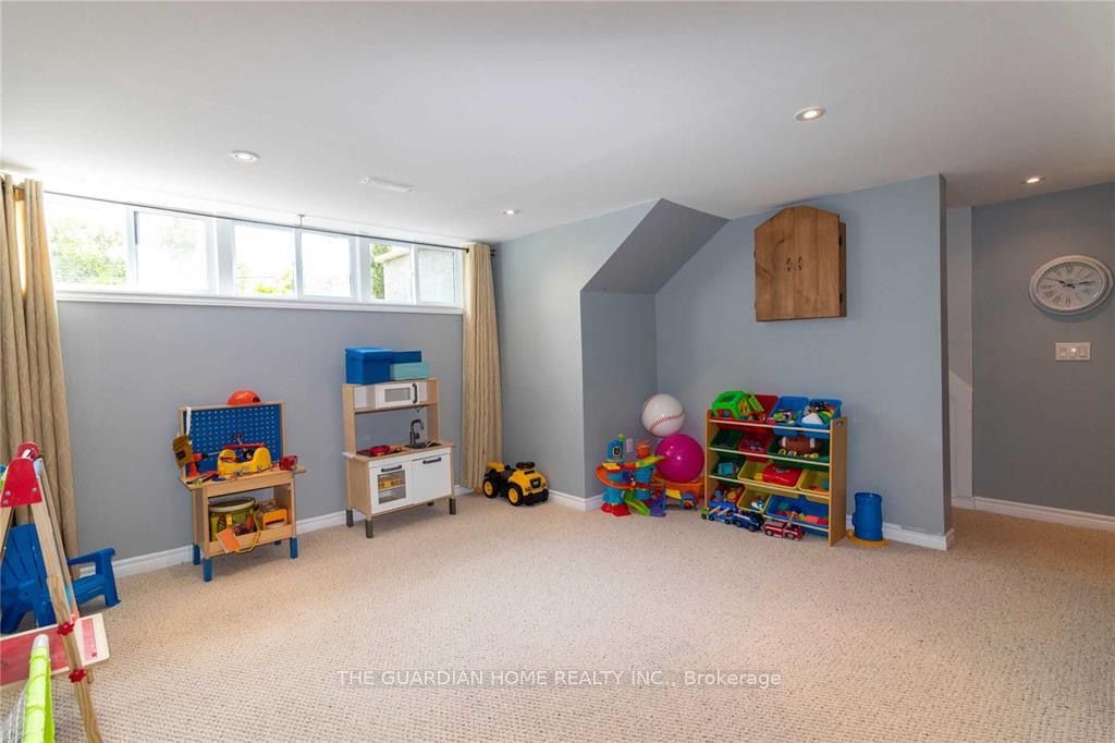 12374 Ninth Line Property Photo 12