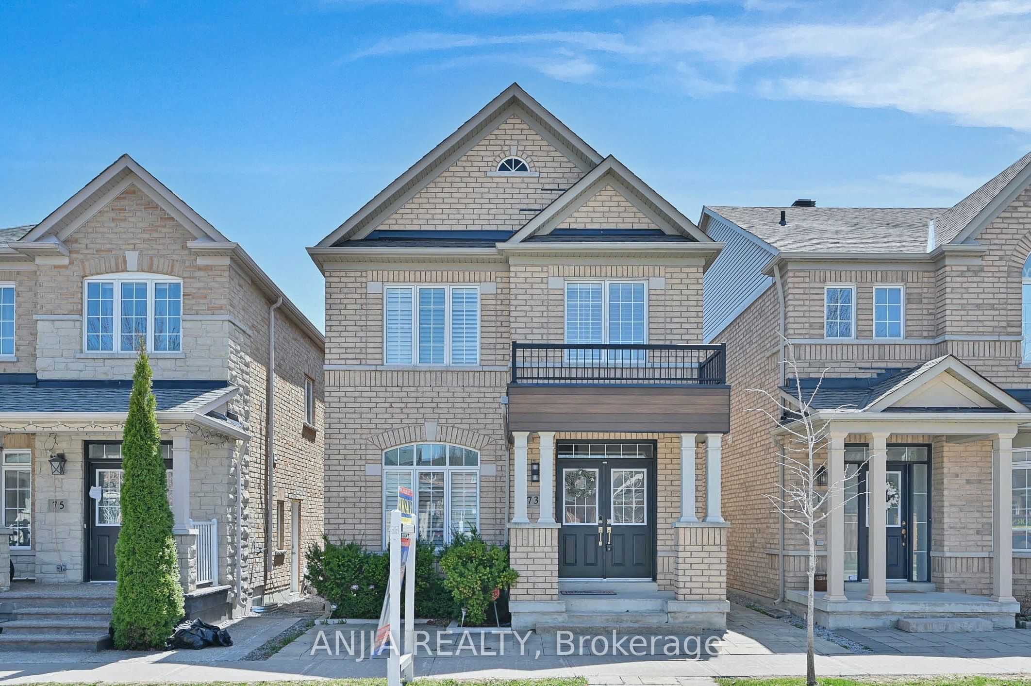 73 Shady Oaks Avenue Property Photo 1