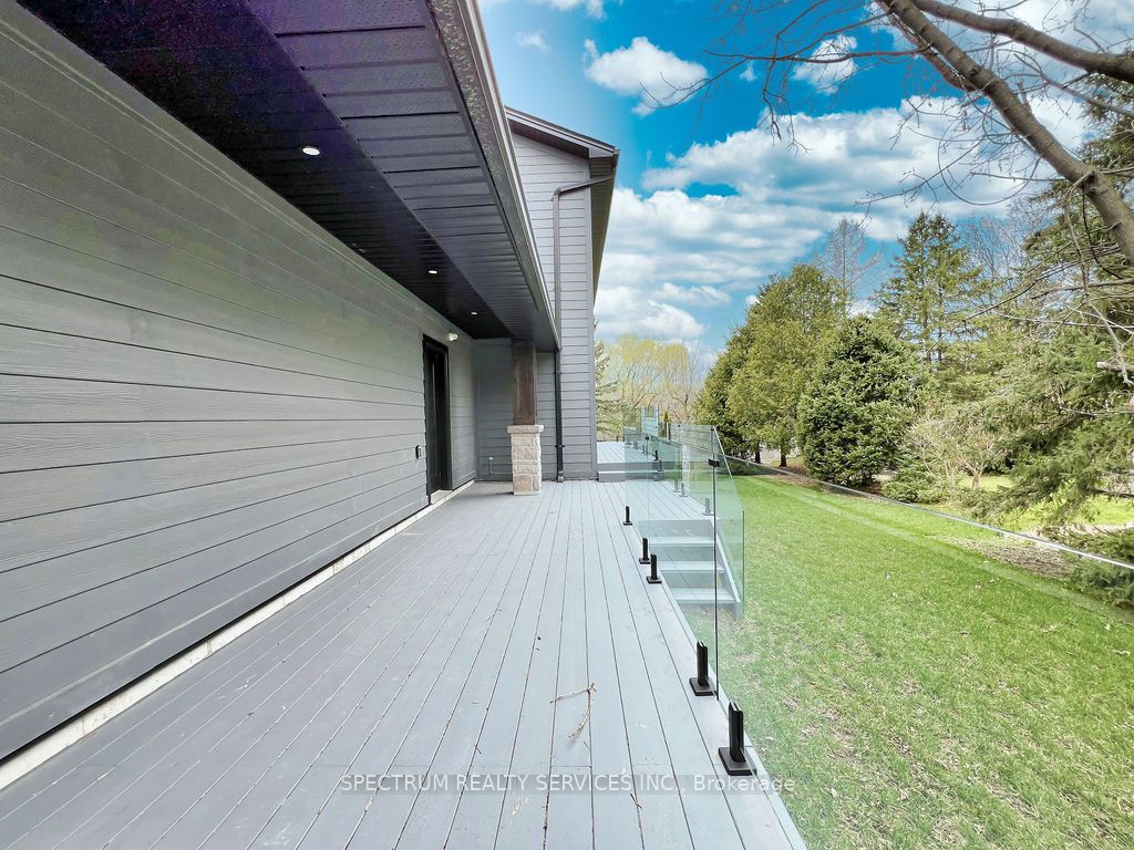 16 Mcguire Court Property Photo 32