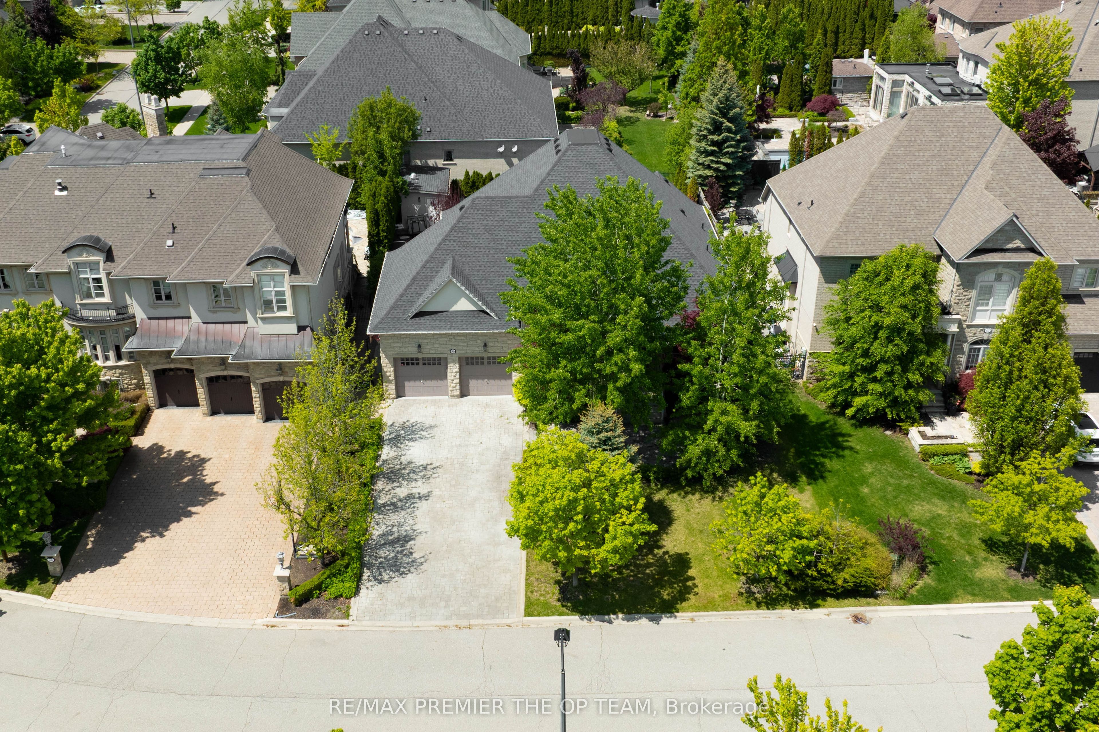 56 Park Ridge Drive Property Photo 3