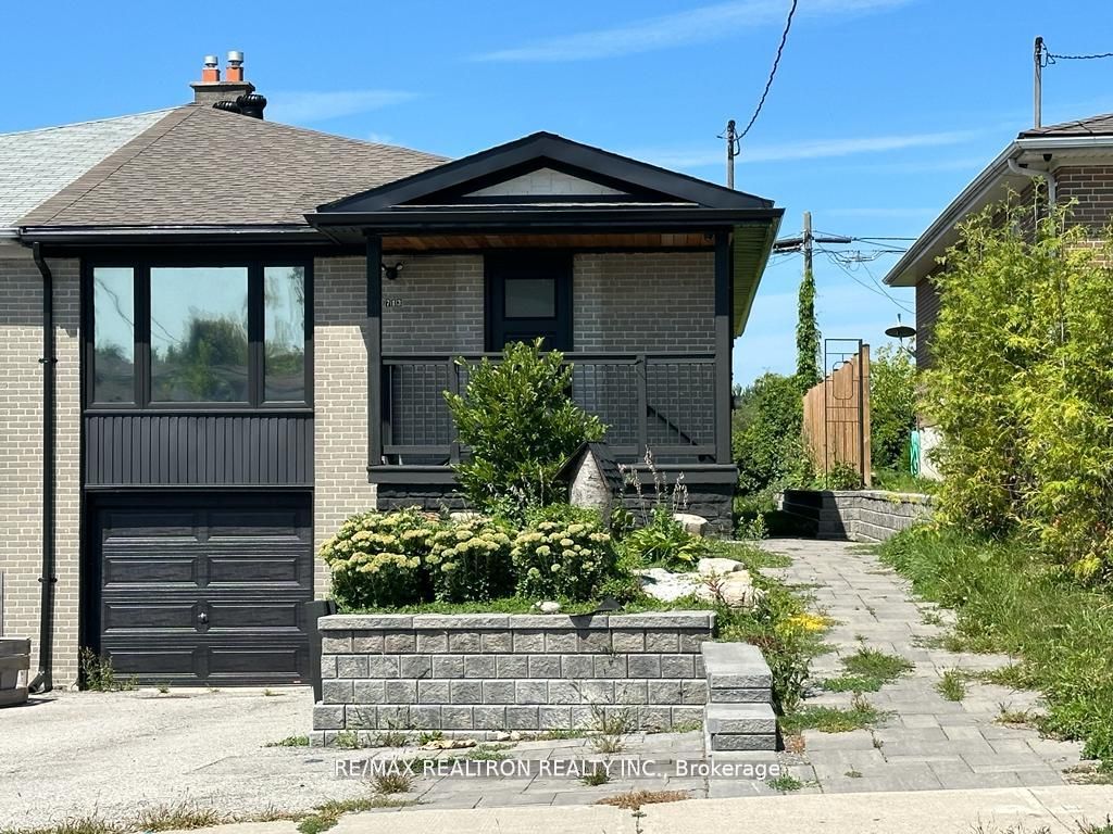 713 Sunnypoint Dr Property Photo 1