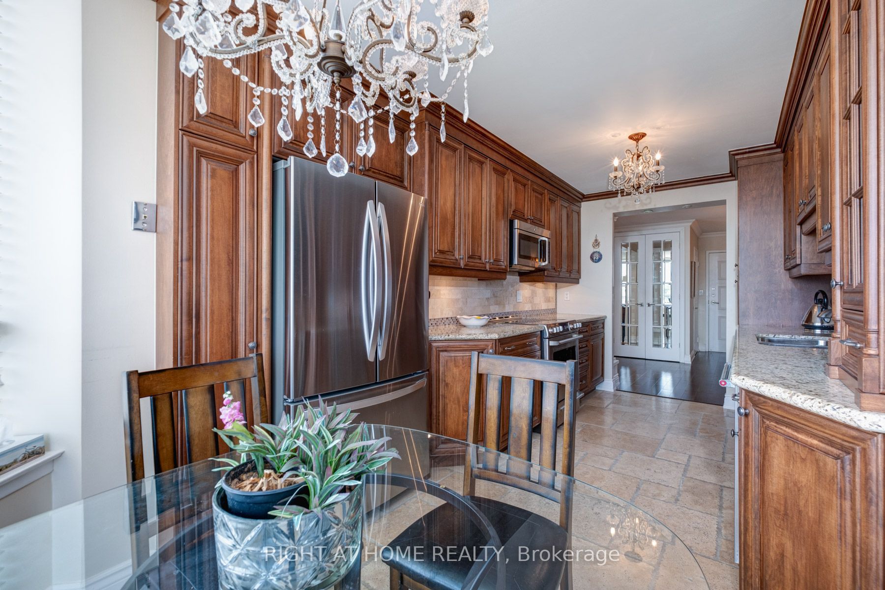 25 Austin Drive 818 Property Photo 12