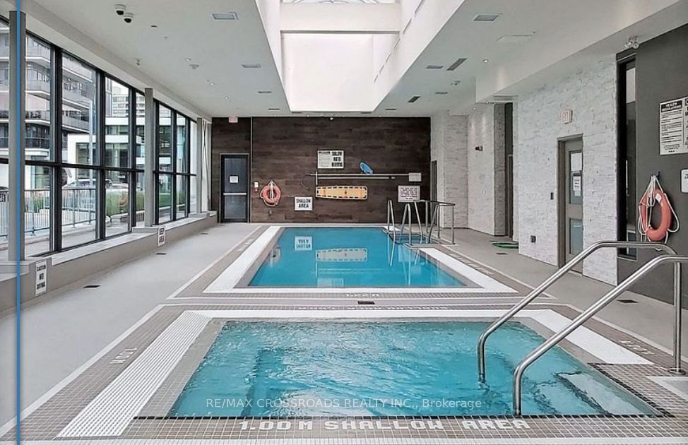 #203 - 9618 Yonge Street Property Photo 16