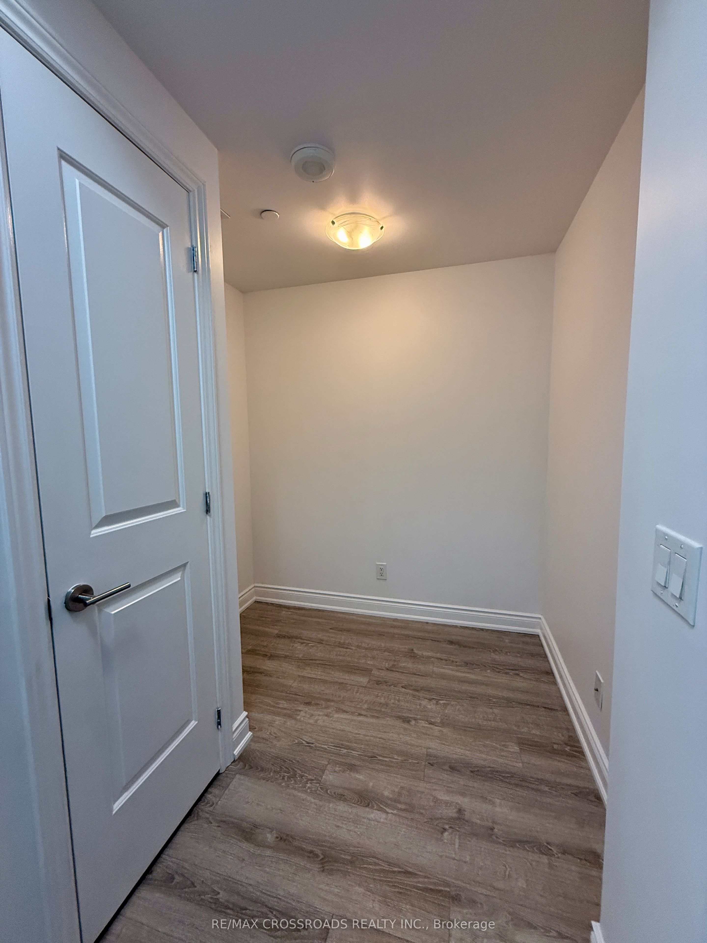 9618 Yonge Street 203 Property Photo 12