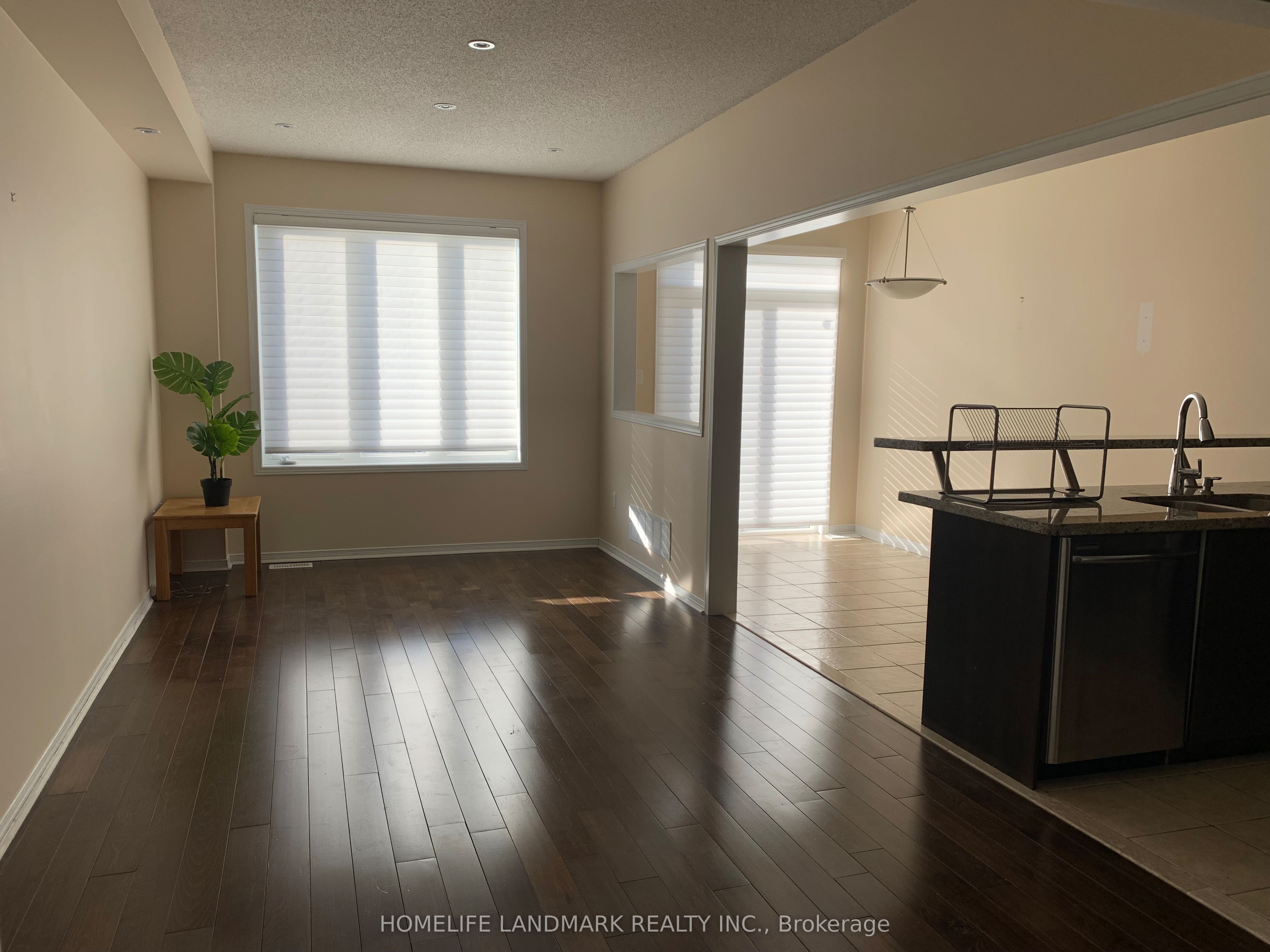 117 Catalpa Crescent Property Photo 3