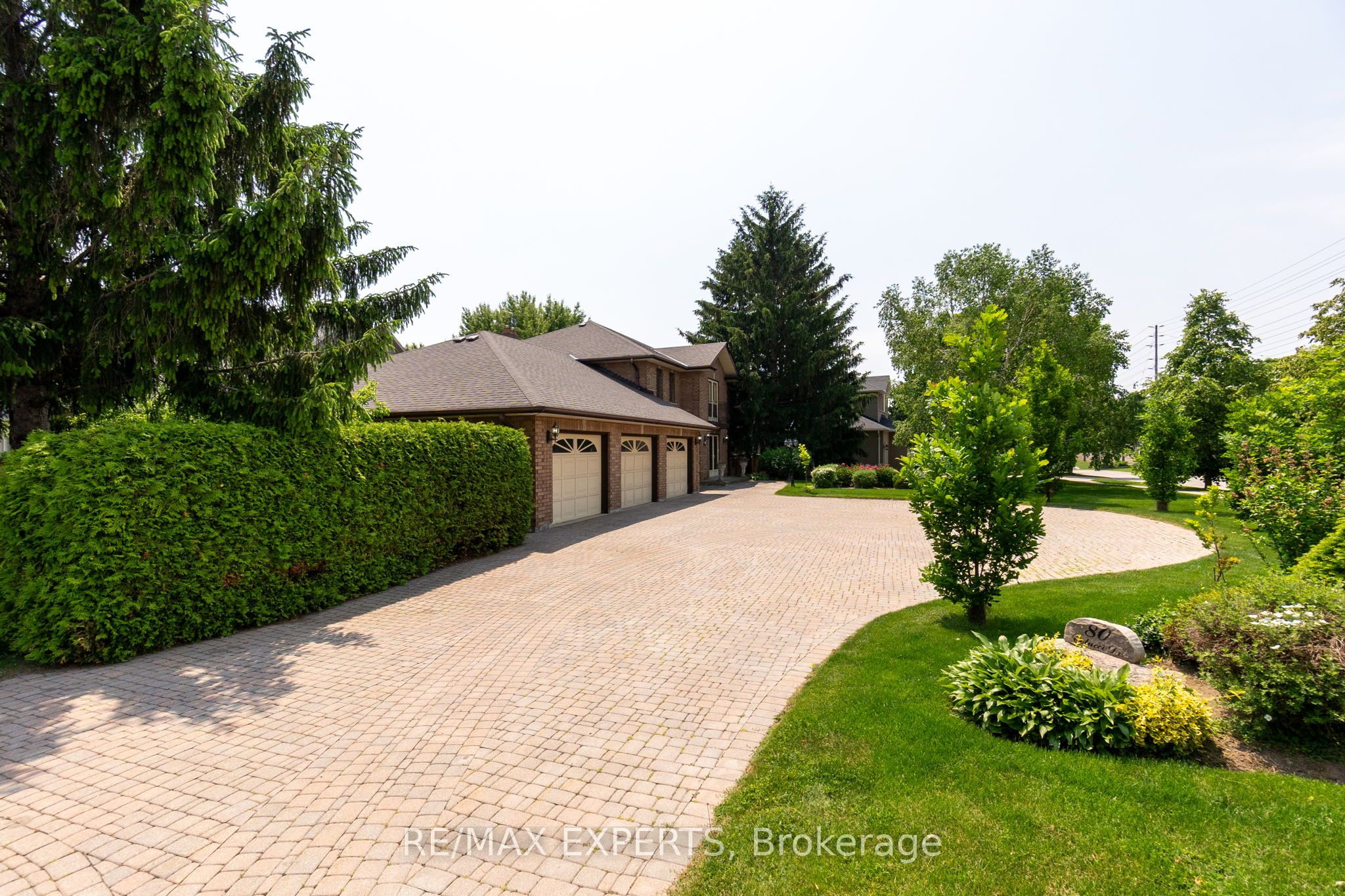 80 Colucci Drive Property Photo 1