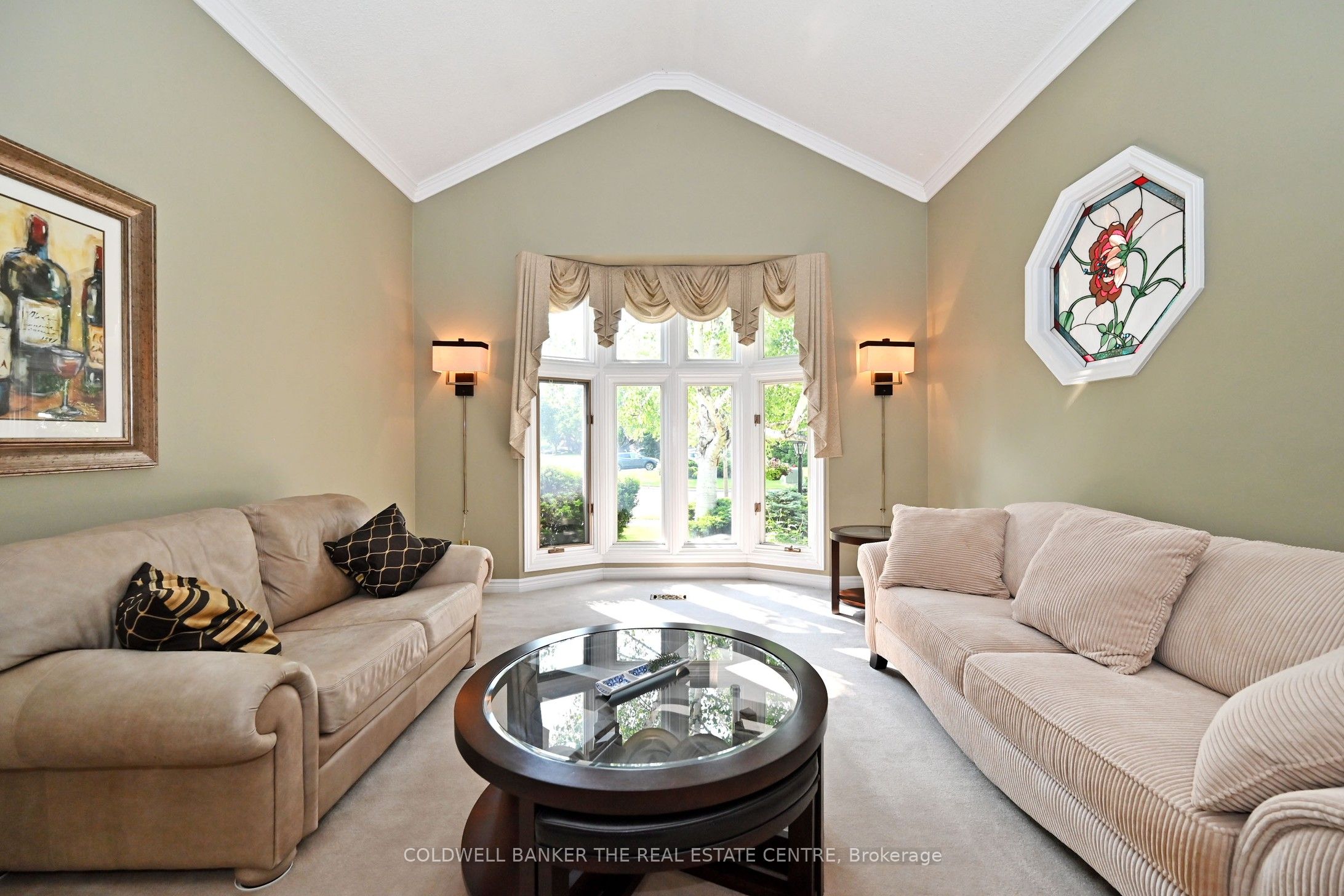 407 Fairway Gardens Property Photo 6