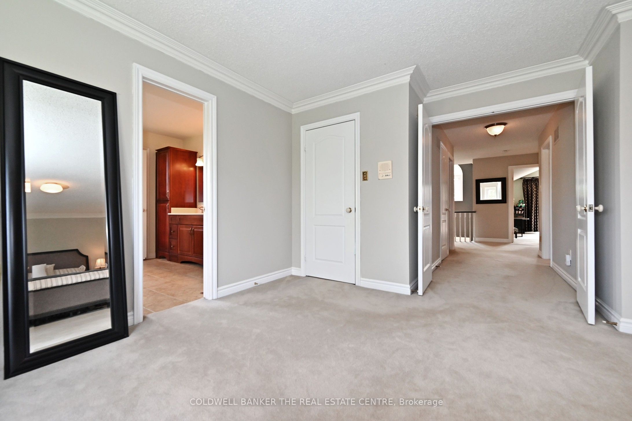 407 Fairway Gardens Property Photo 27