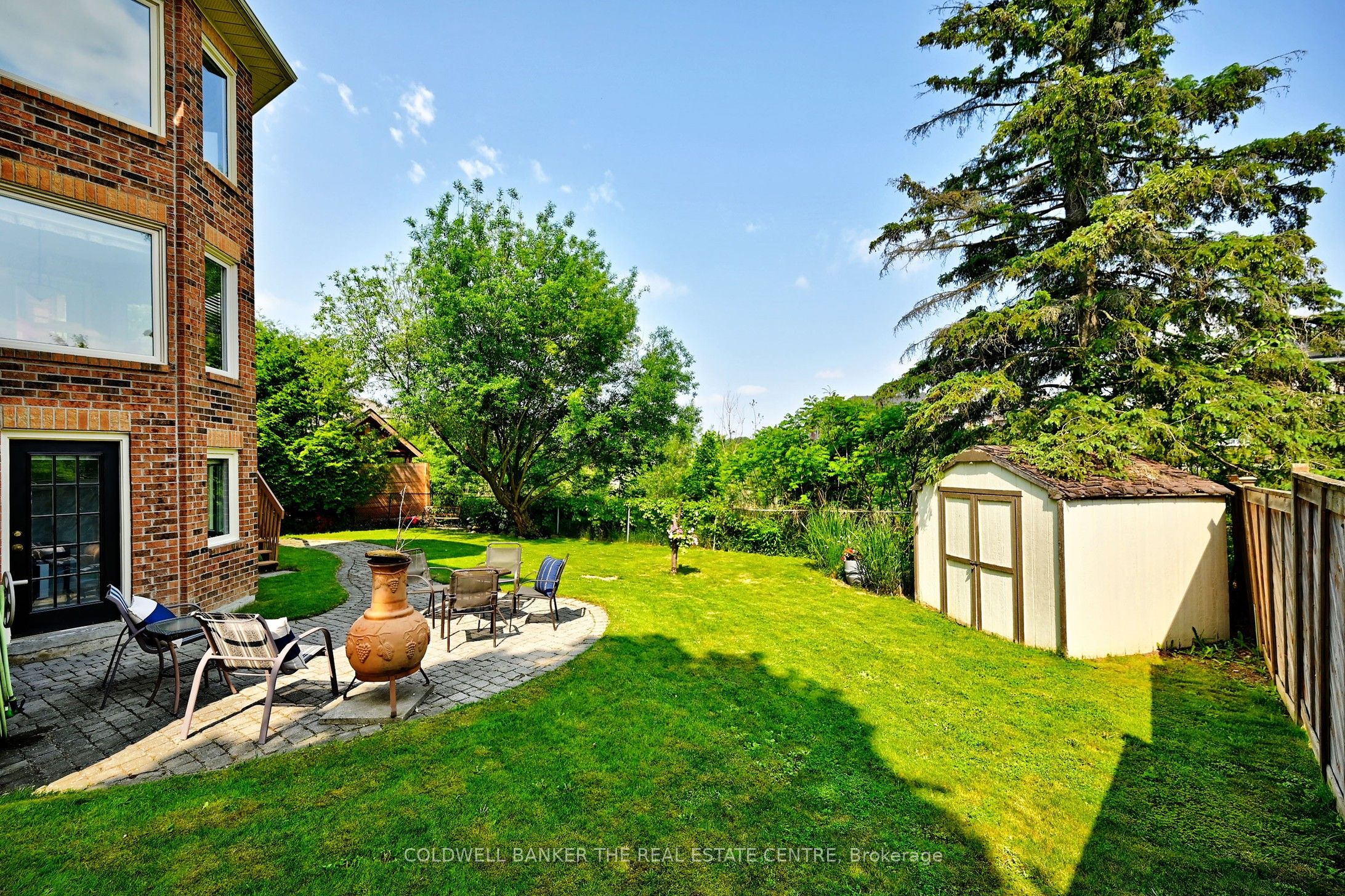 407 Fairway Gardens Property Photo 44