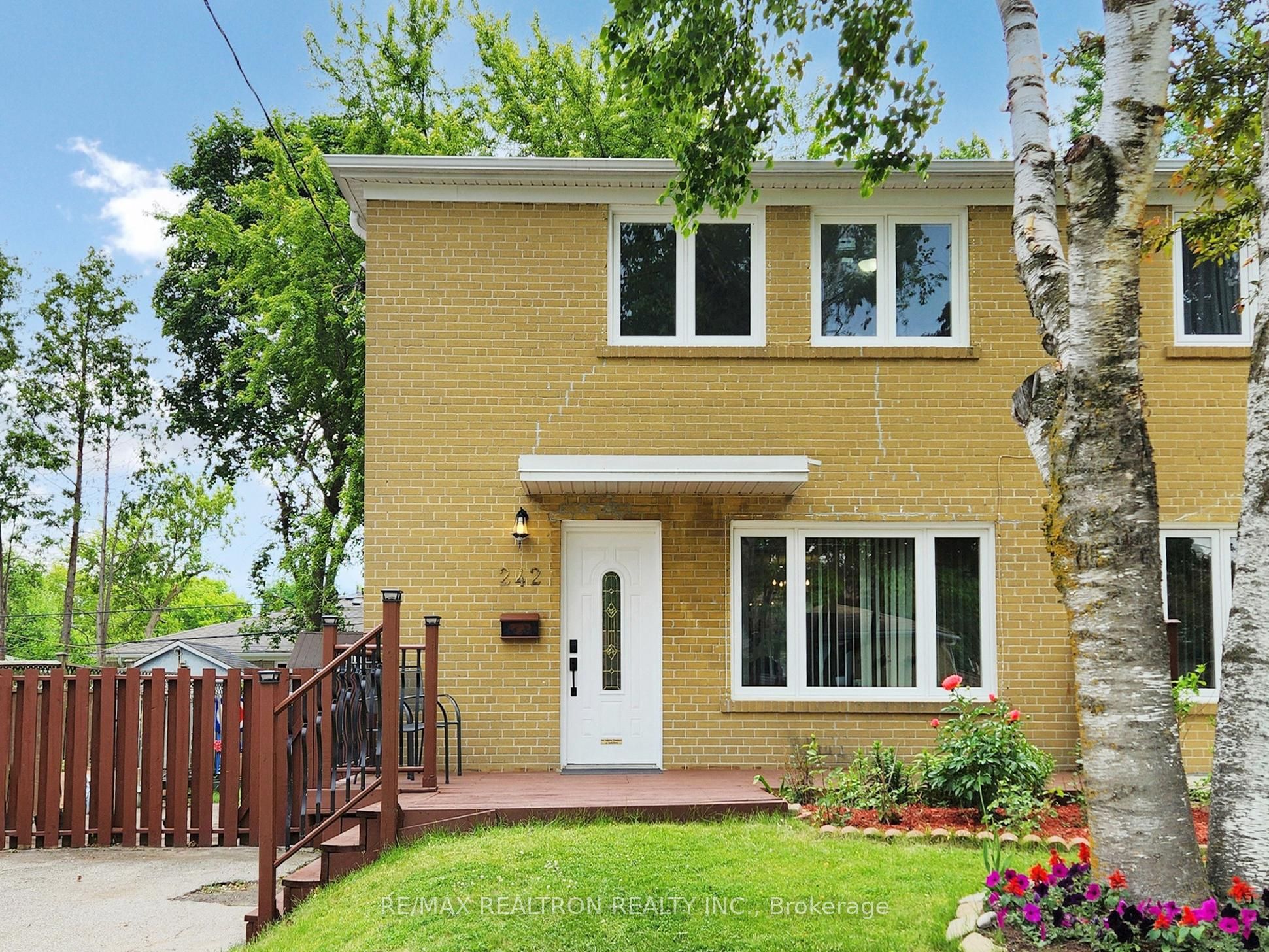 242 Beechy Drive Property Photo 1