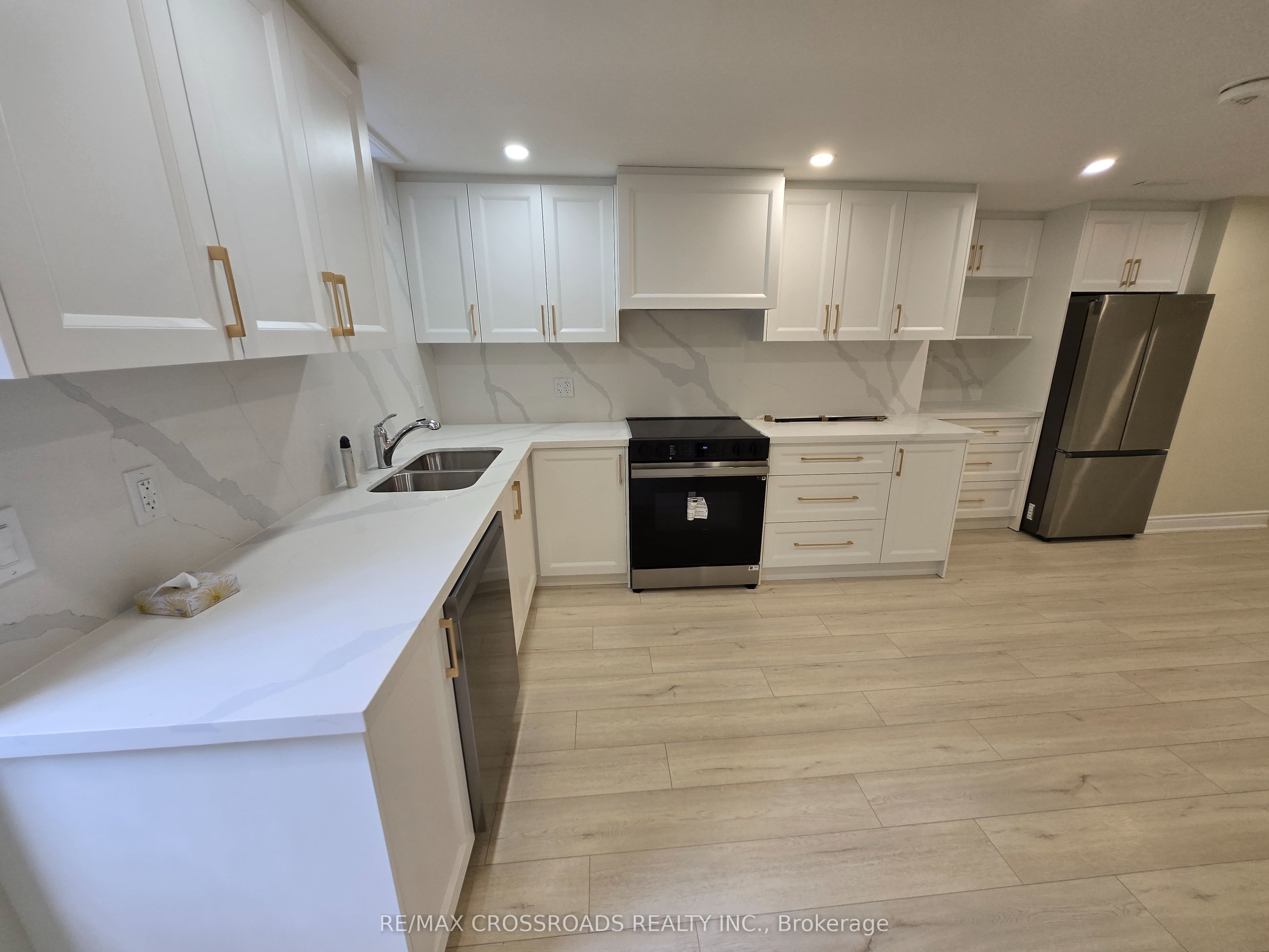 66 Morrison Crescent Property Photo 2