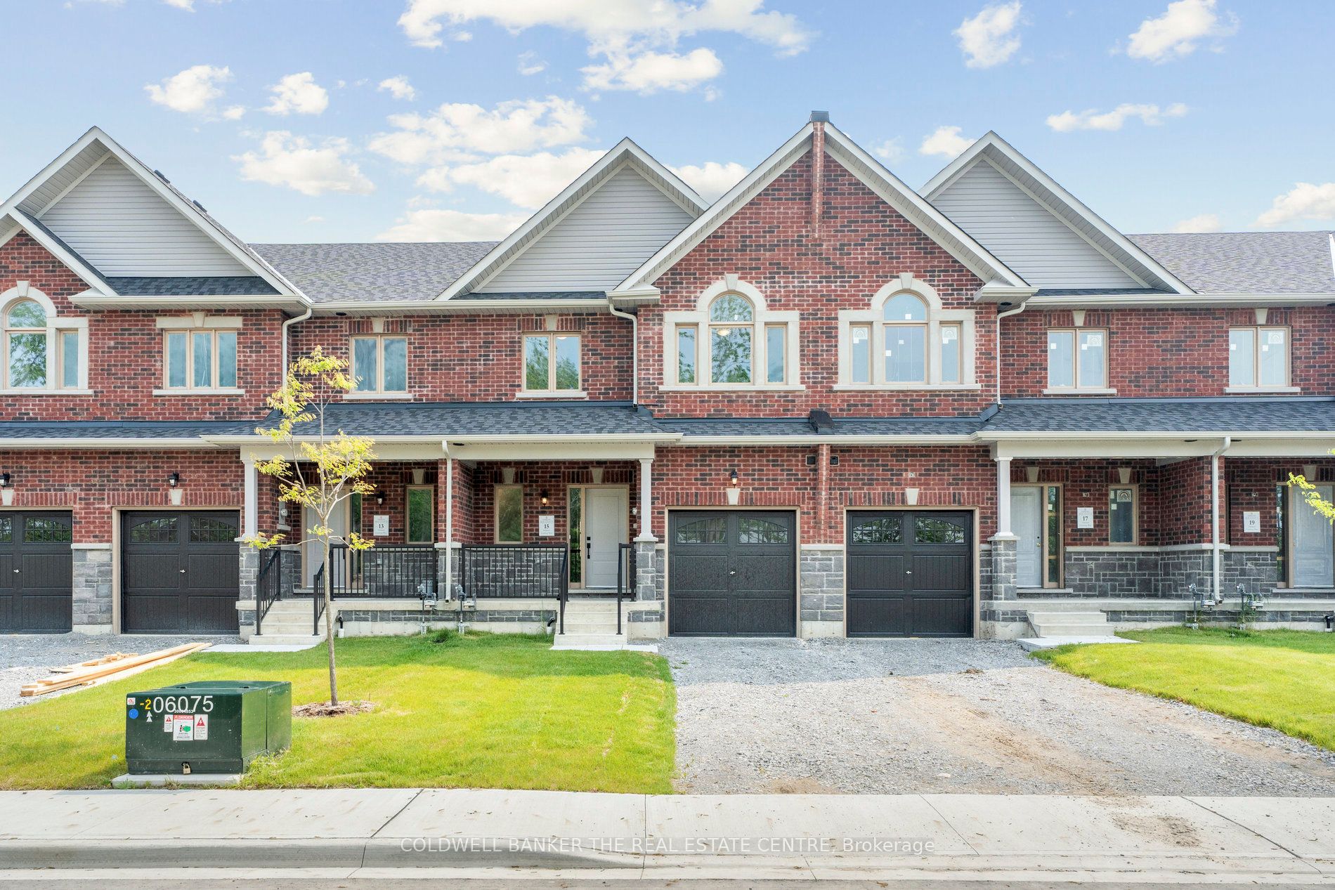 15 Hildred Cushing Way Property Photo 1