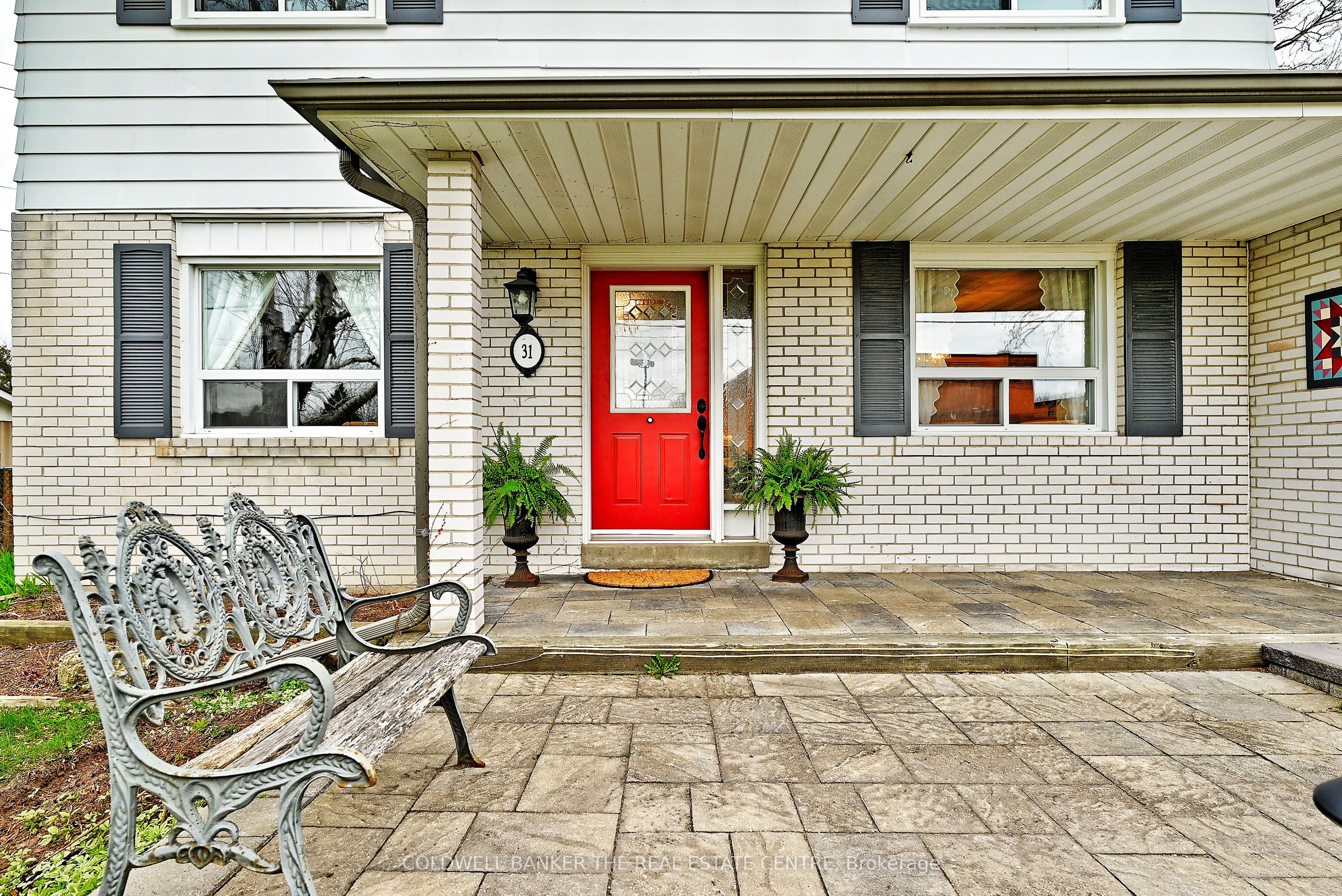 31 Sunrise Street Property Photo 2