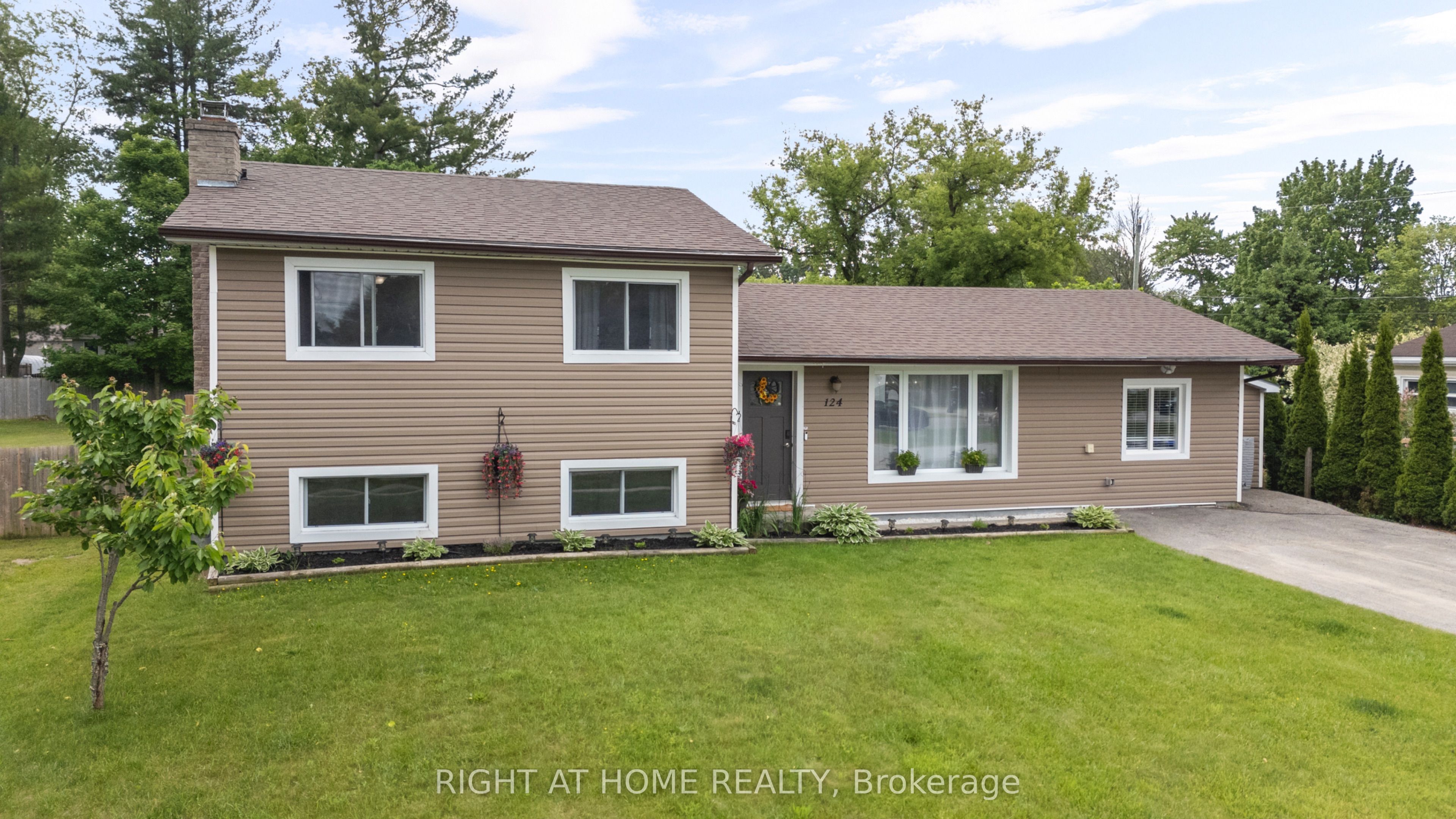 124 Sydenham Street Property Photo 1