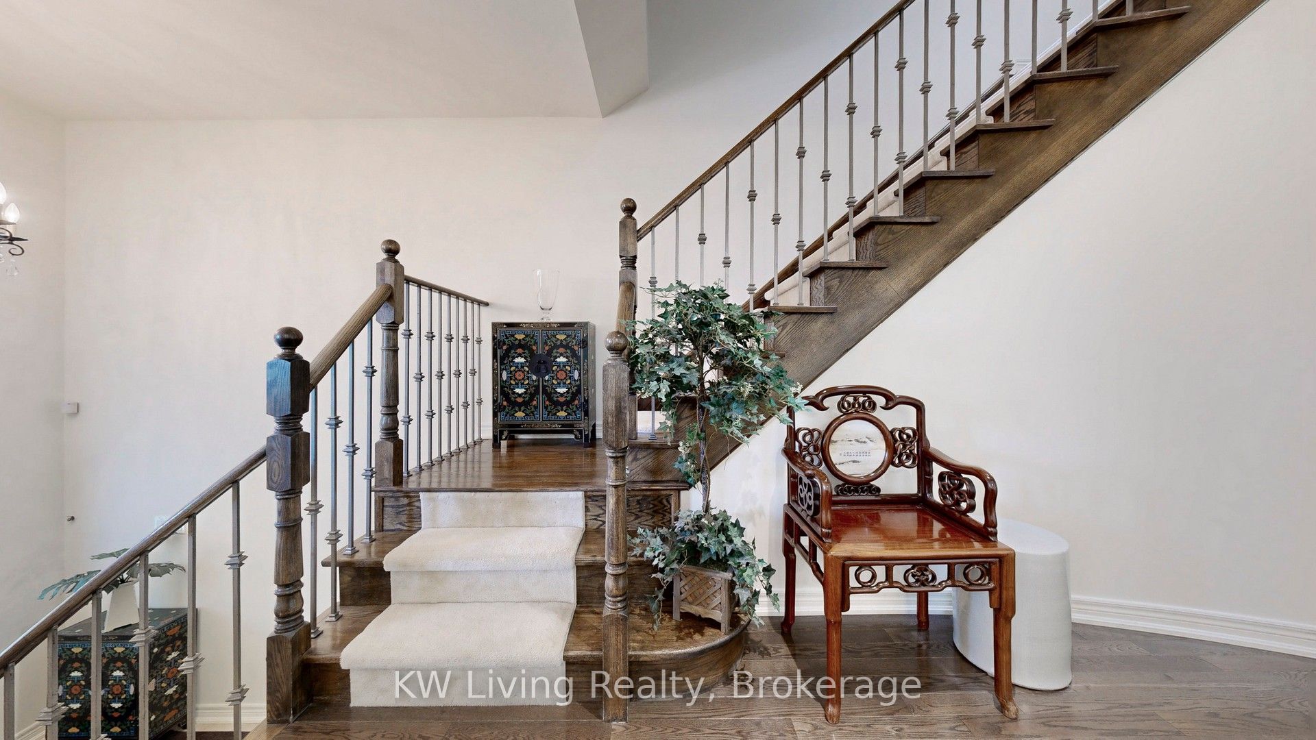 16 Carriage House Court Property Photo 10