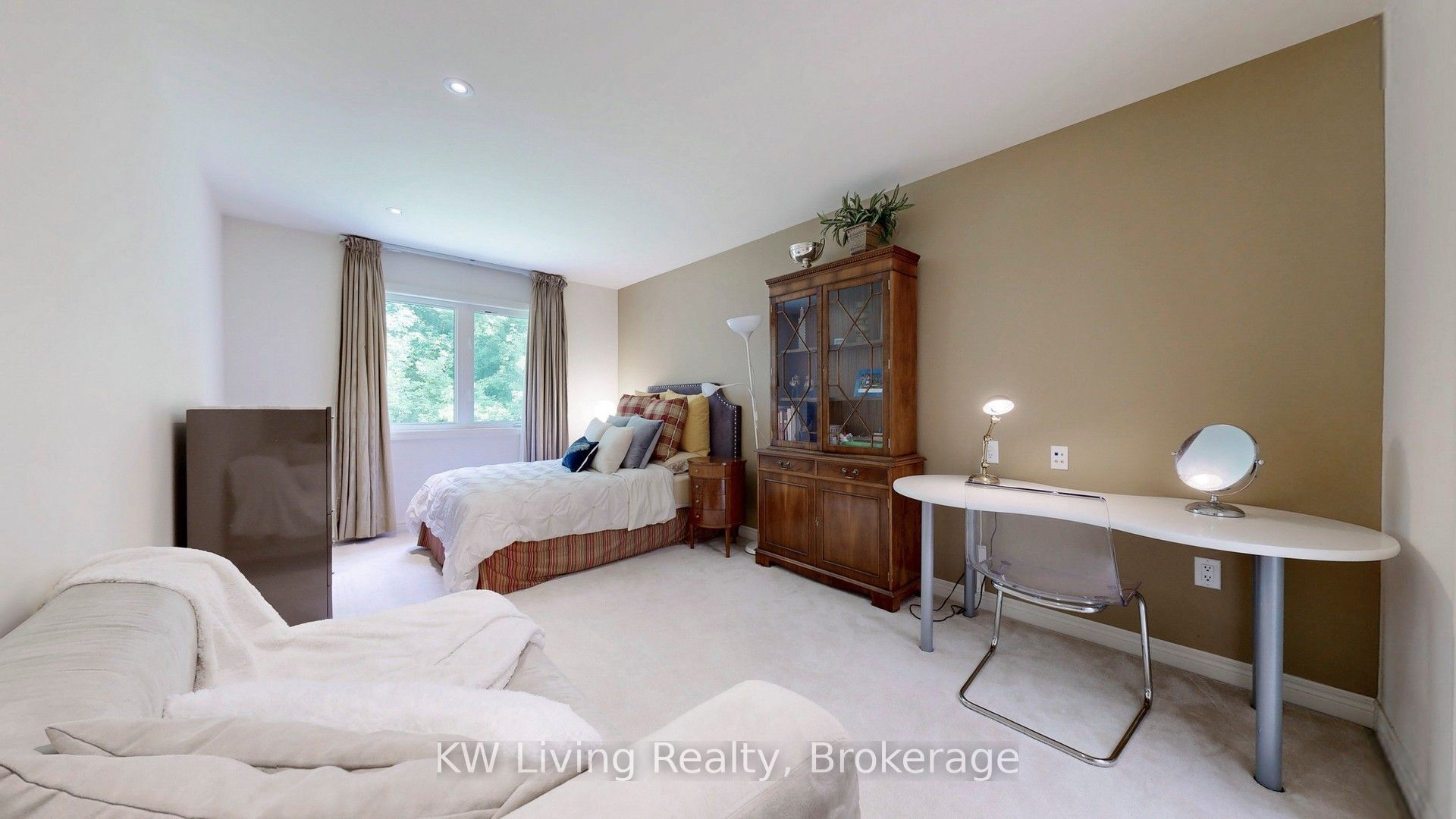 16 Carriage House Court Property Photo 21