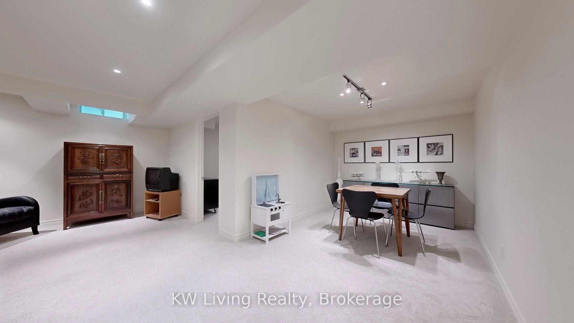 16 Carriage House Court Property Photo 24