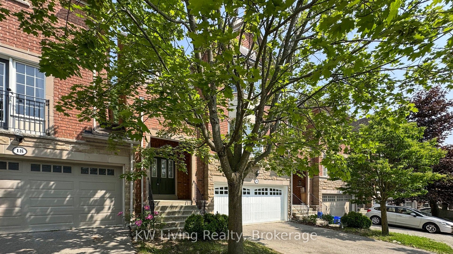 16 Carriage House Court Property Photo 32