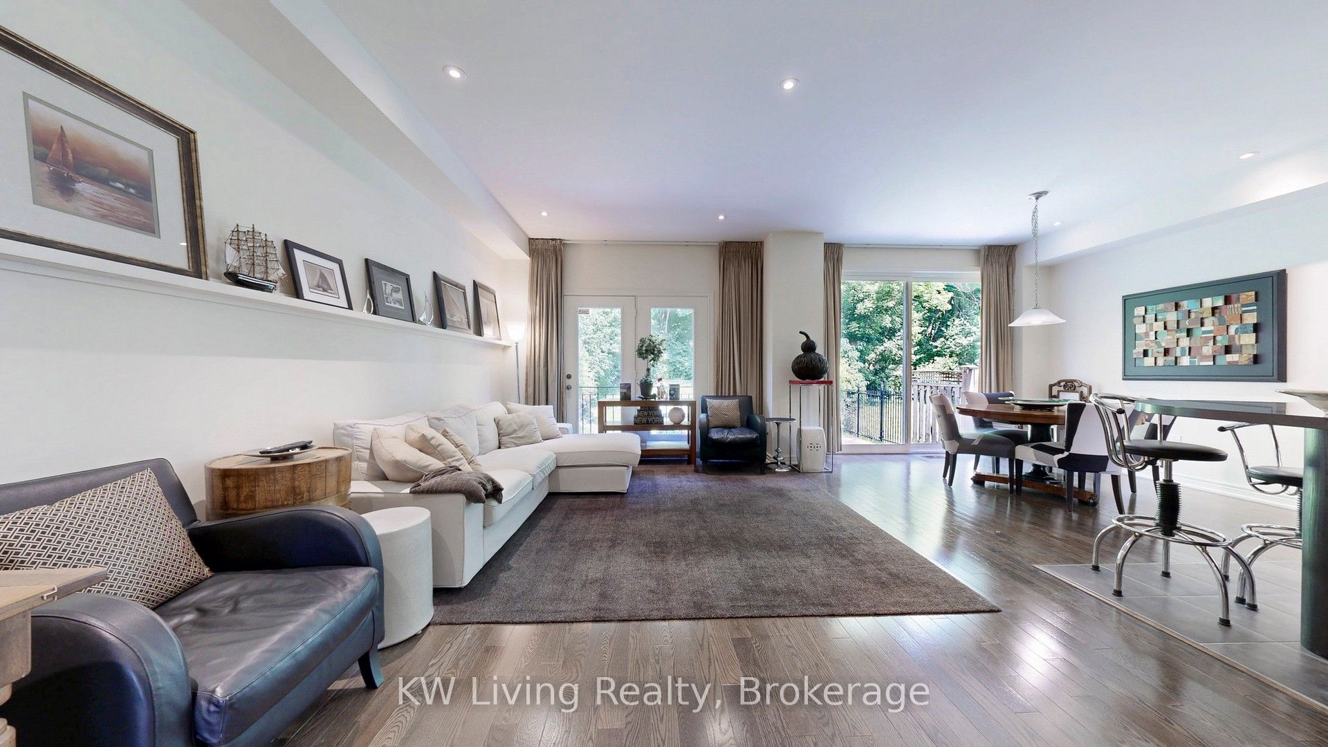 16 Carriage House Court Property Photo 39