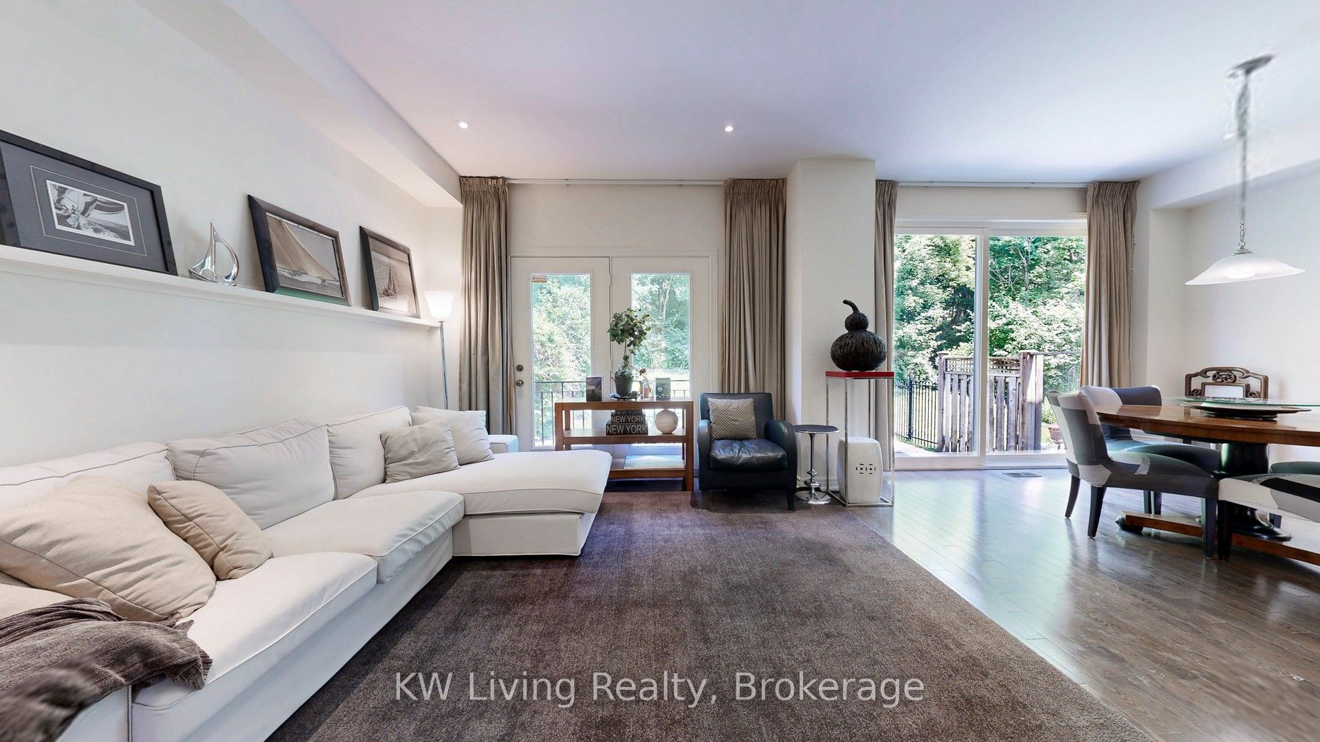 16 Carriage House Court Property Photo 40