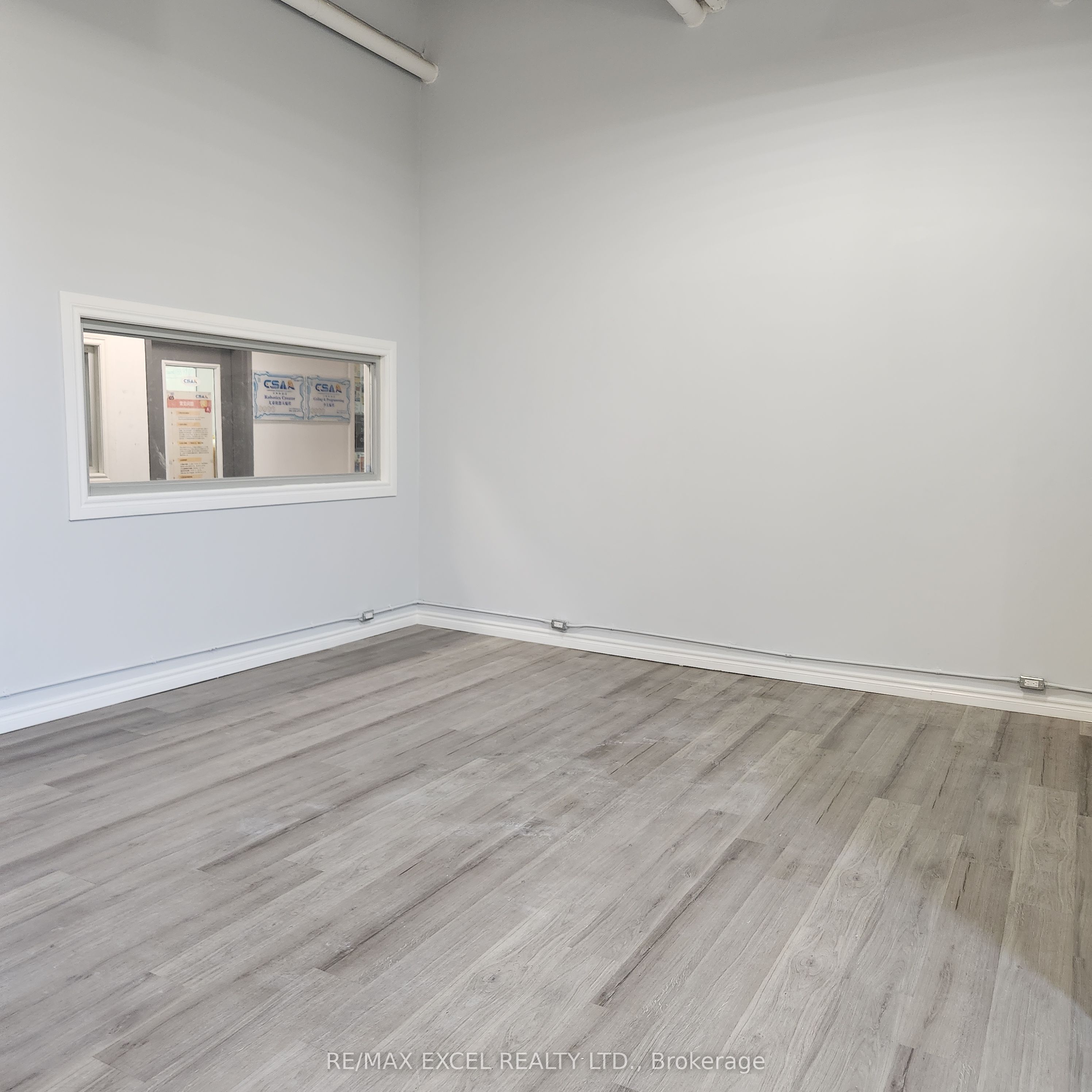 30 South Unionville Avenue 2068 & 2070 Property Photo 12