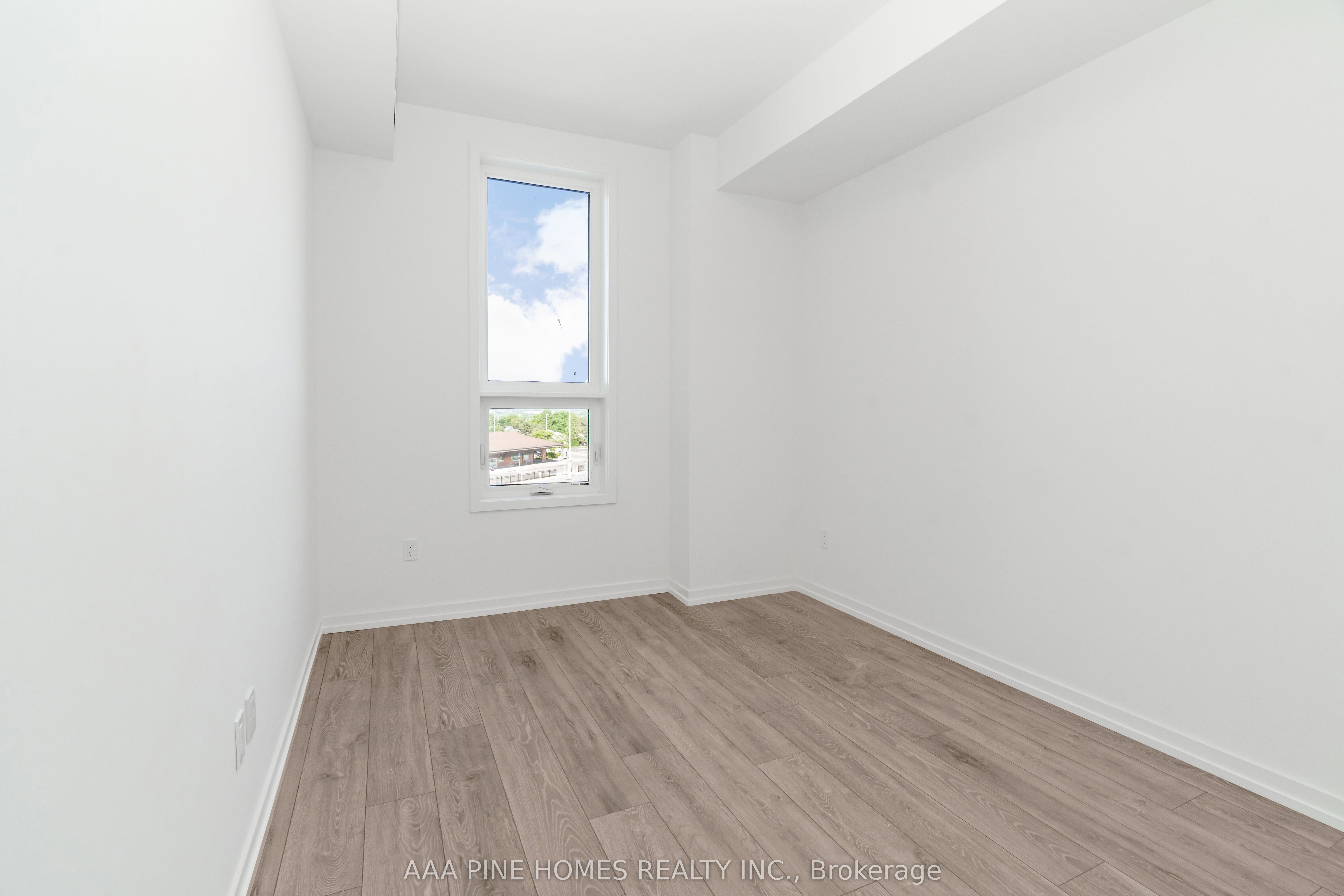 20 Lytham Green Circle #4 Property Photo 27
