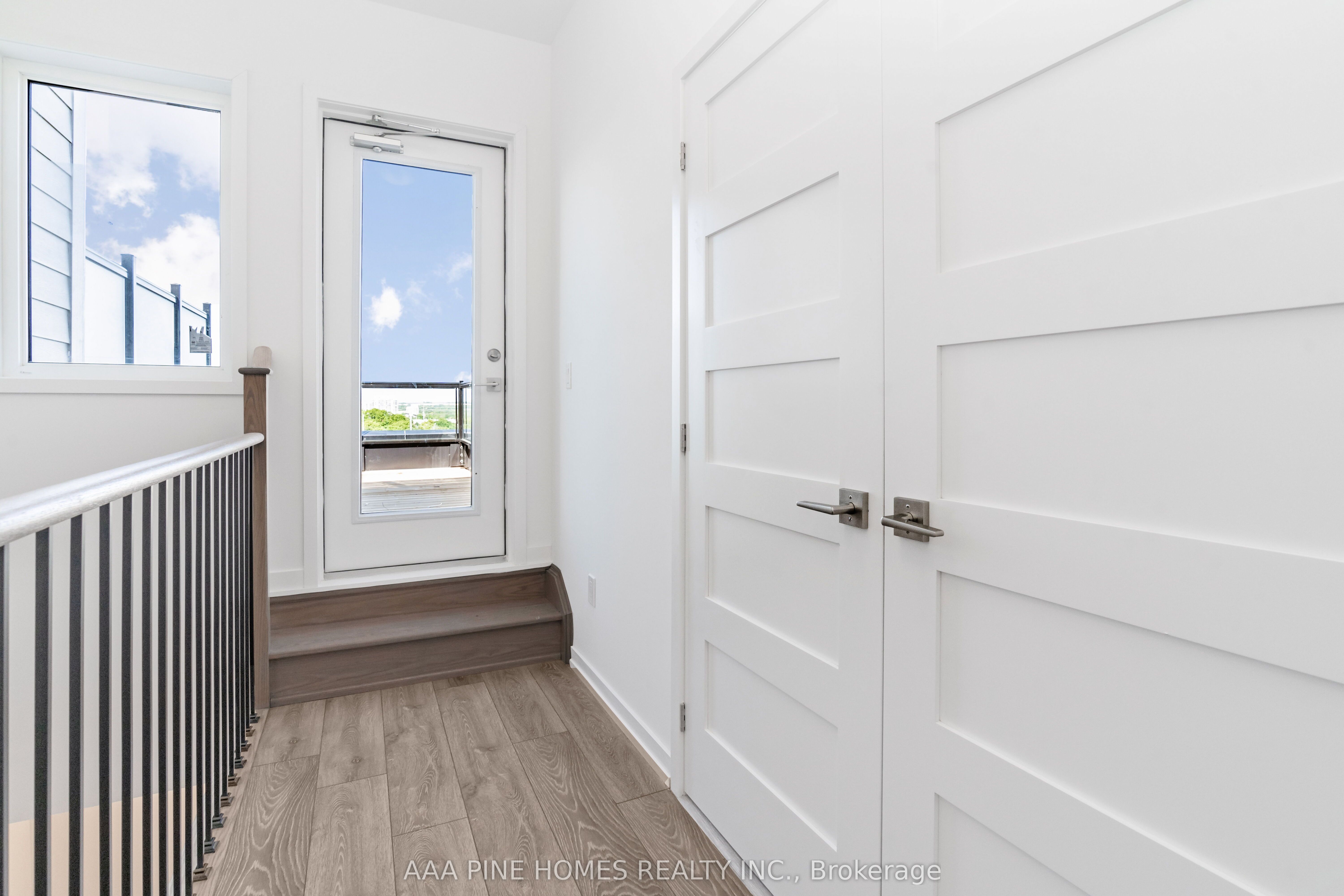 20 Lytham Green Circle #4 Property Photo 34