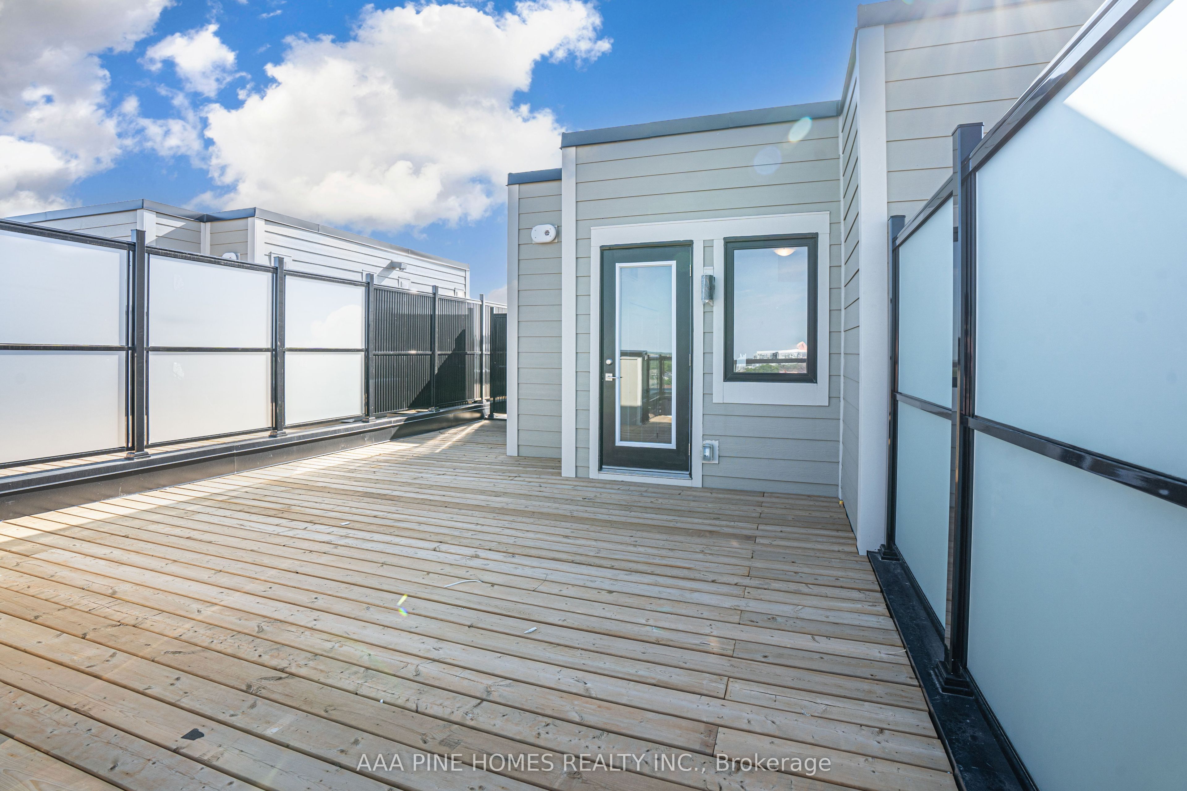 20 Lytham Green Circle #4 Property Photo 37