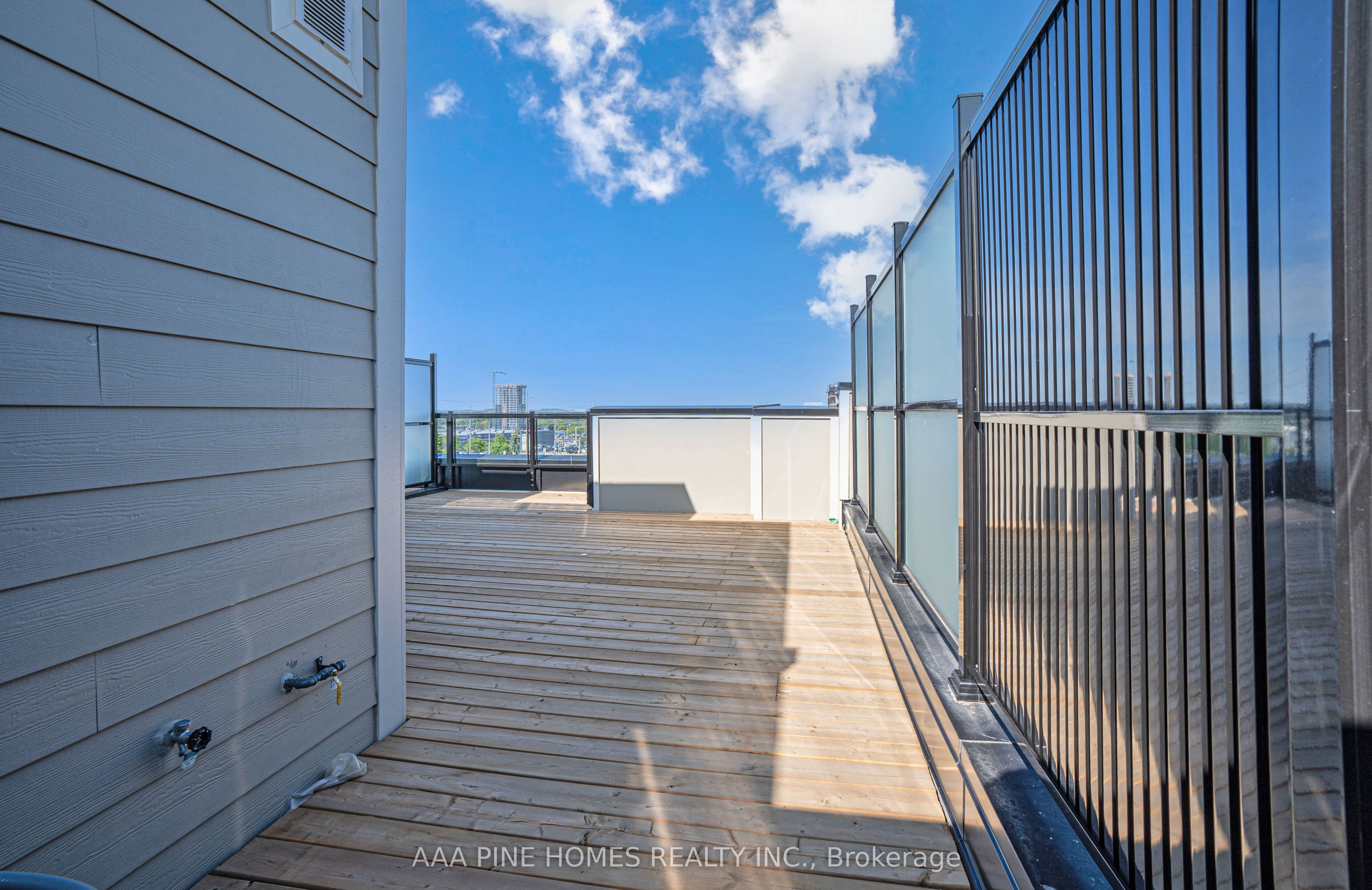 20 Lytham Green Circle #4 Property Photo 40
