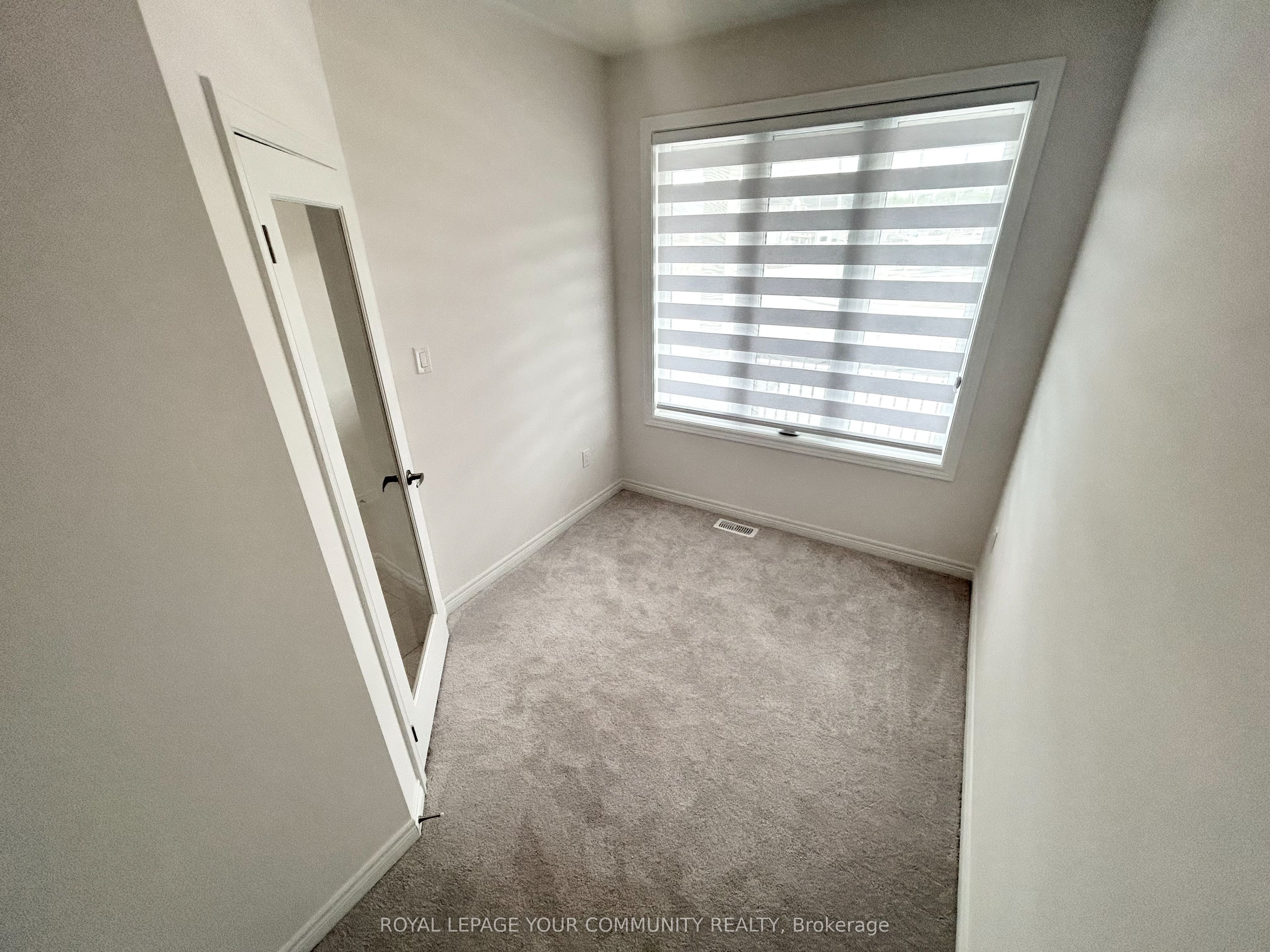 26 Baycroft Boulevard Property Photo 25
