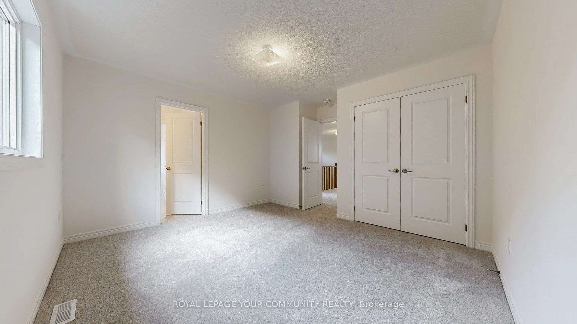 26 Baycroft Boulevard Property Photo 40