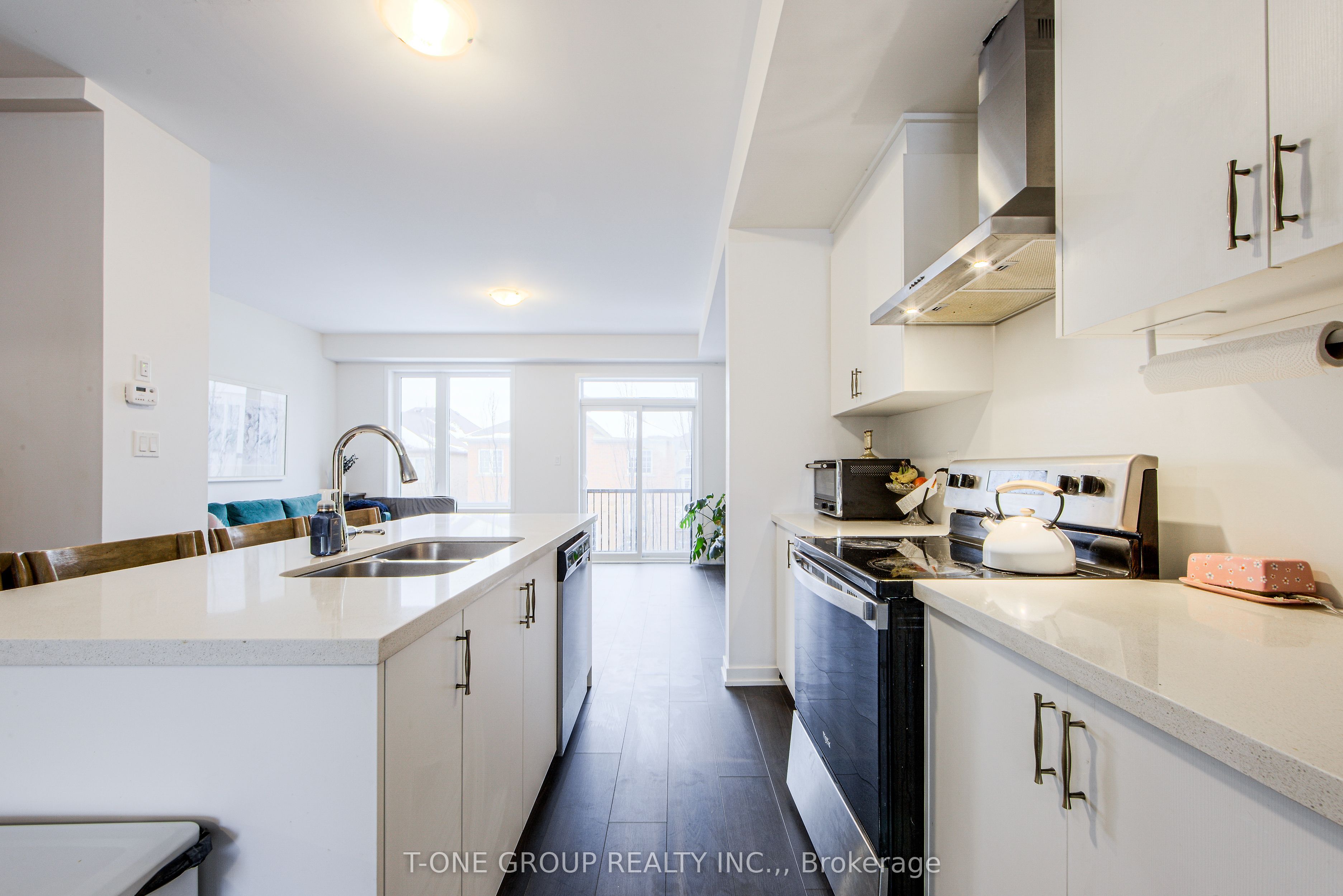 157 Rattenbury Rd Property Photo 1