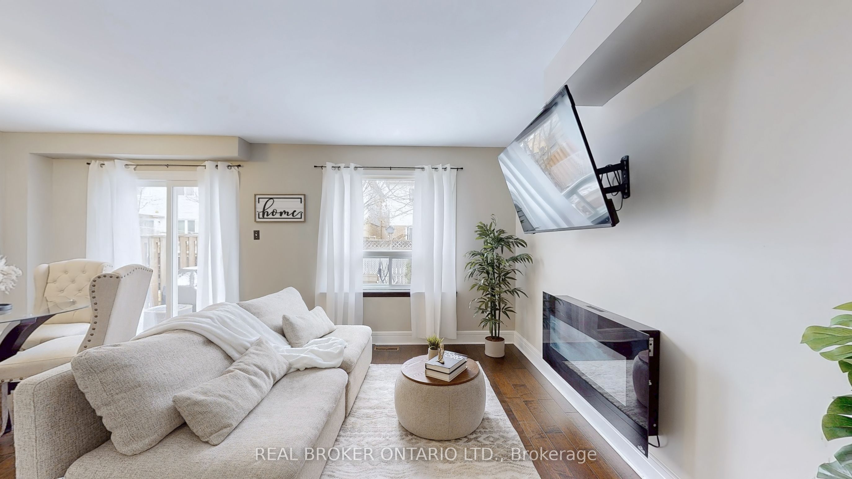 1200 Inniswood Street Property Photo 5