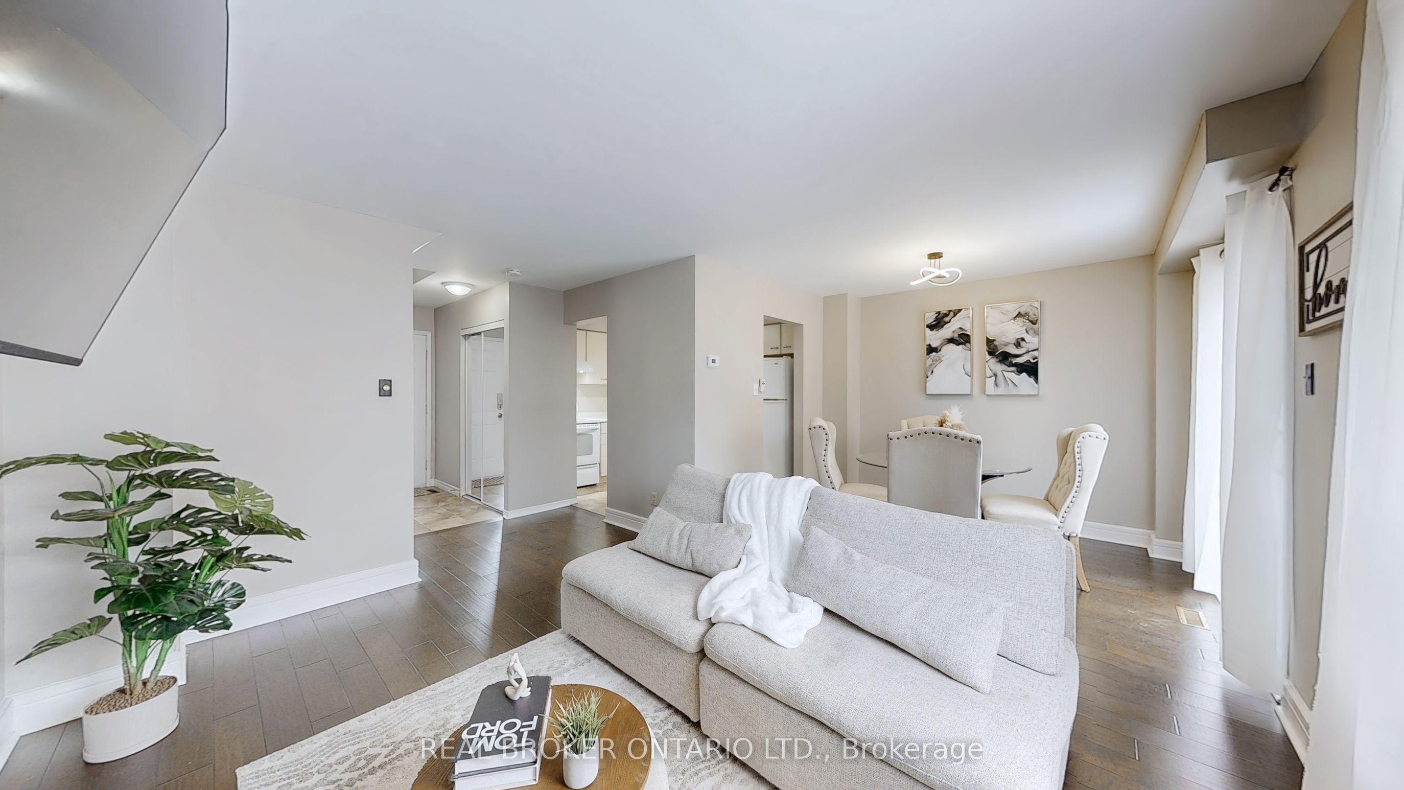 1200 Inniswood Street Property Photo 7