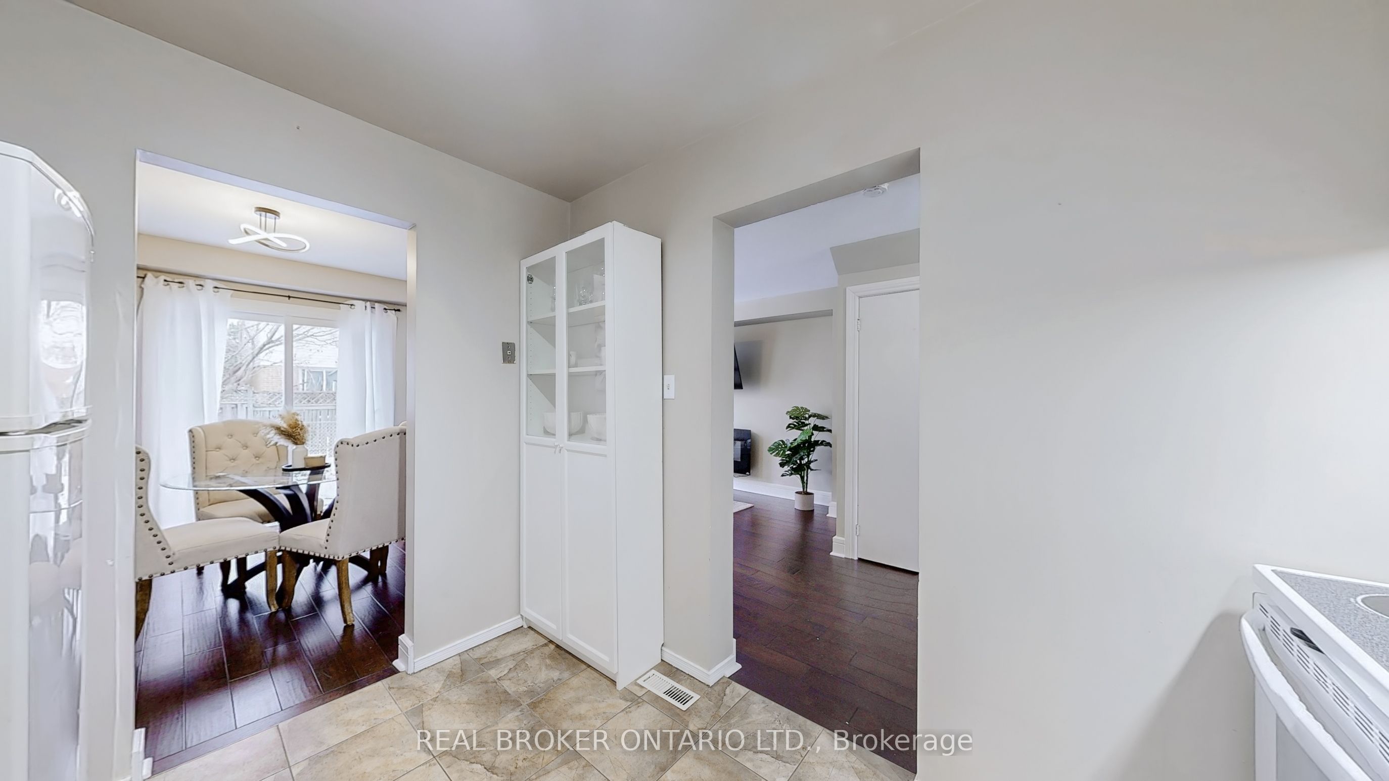 1200 Inniswood Street Property Photo 16